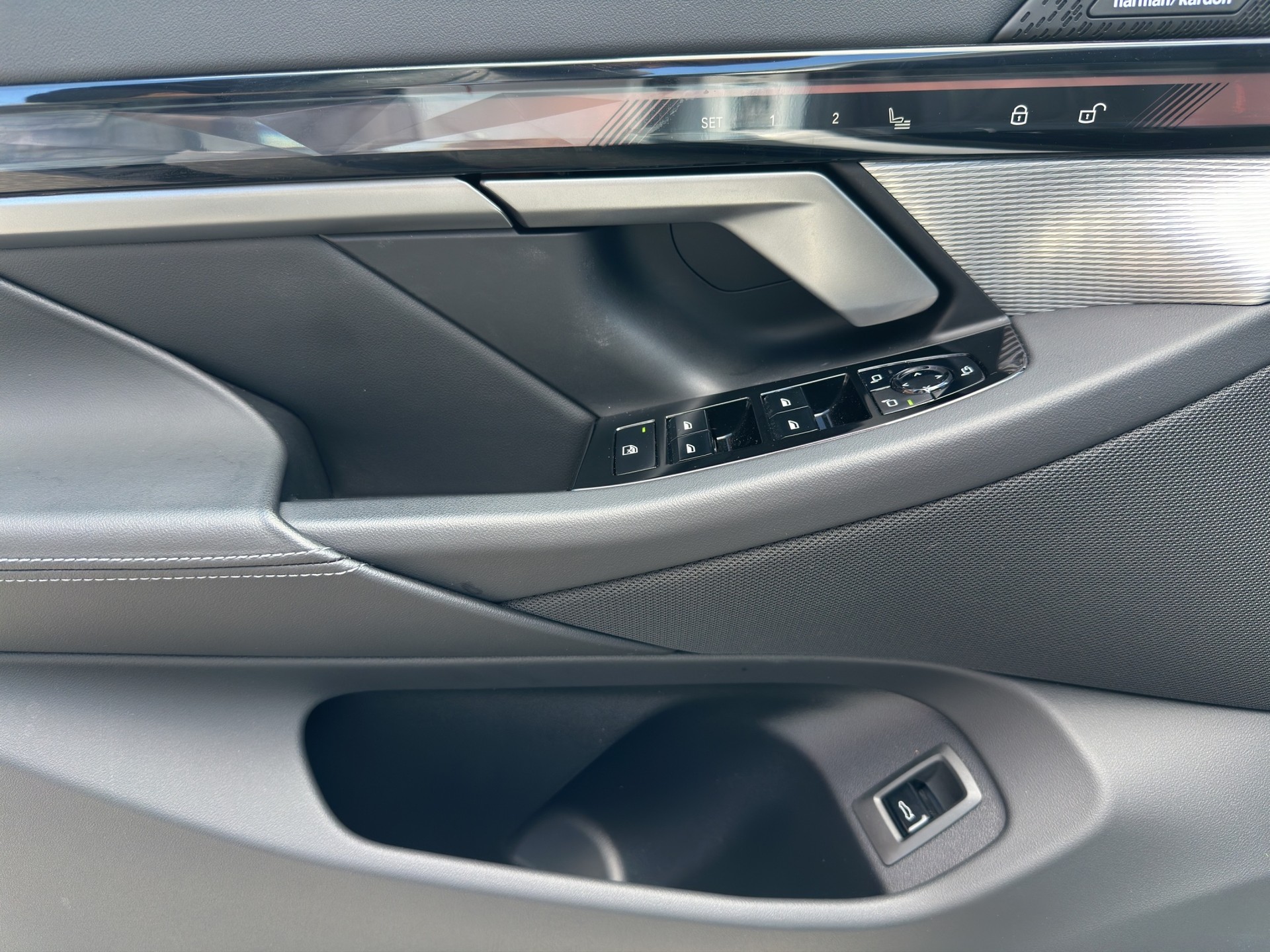 BMW 520i M Sport Pro Steptronic-image-8