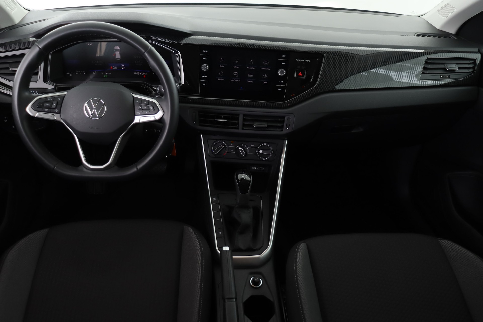 VW Polo 1.0 TSI Life DSG-image-12