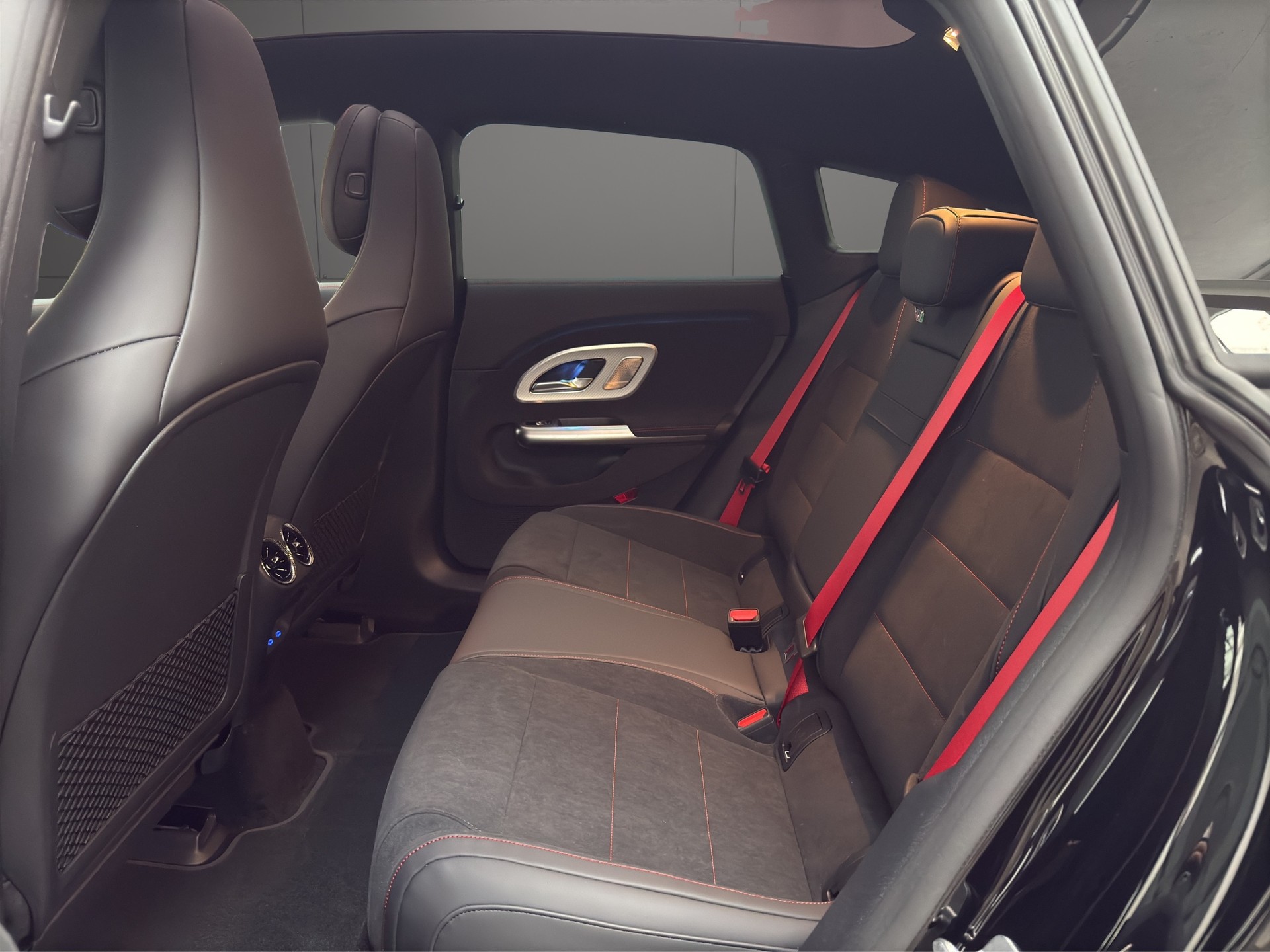 MERCEDES-BENZ CLA Shooting Brake 250+ * AMG Line PLUS - Premium PLUS *-image-11