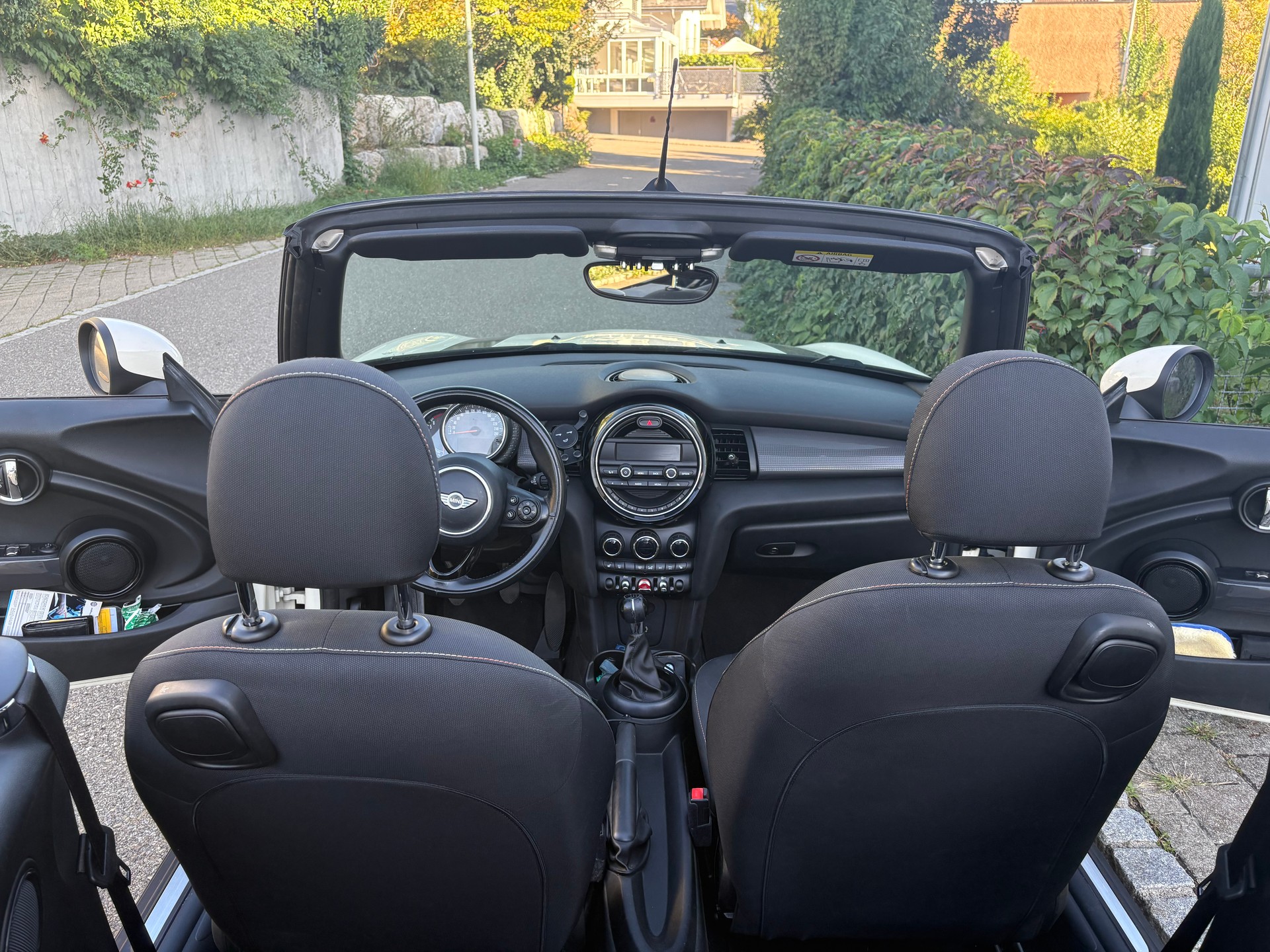 MINI 1.5i Cooper-image-2