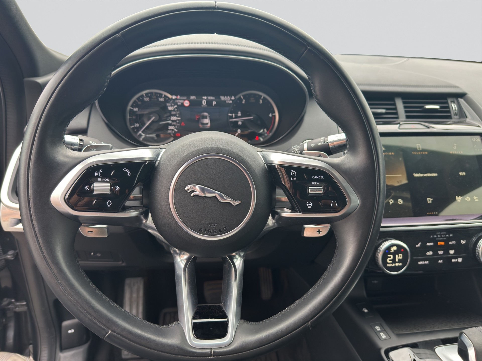 JAGUAR D165 S AWD Black Pack-image-10