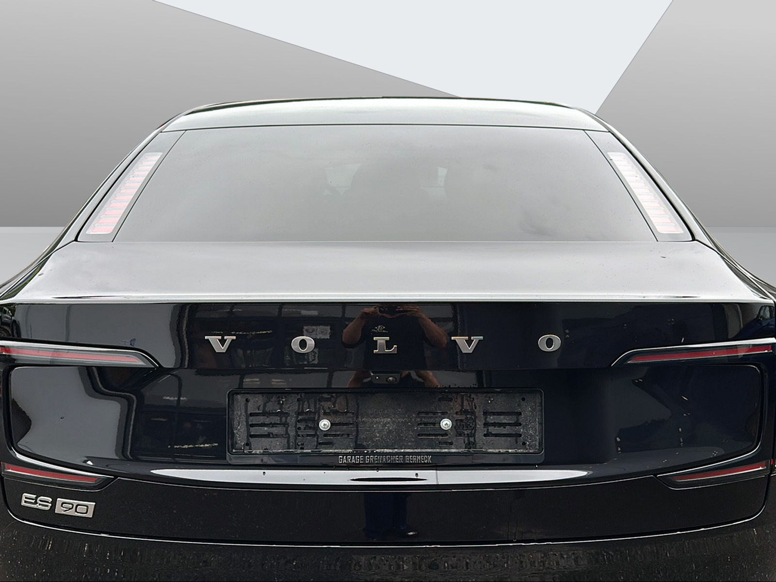 VOLVO ES90 Ultra-image-9