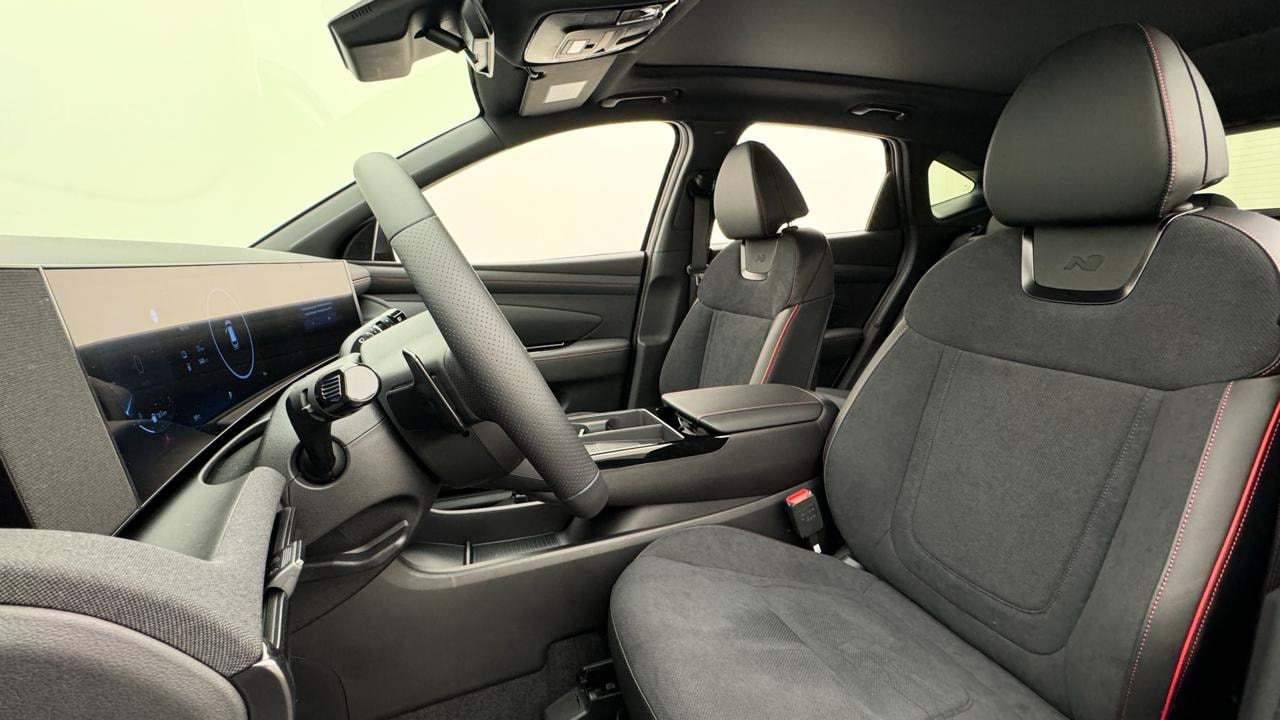 HYUNDAI Tucson 1.6 TGDI PHEV N-Line 4WD-image-4