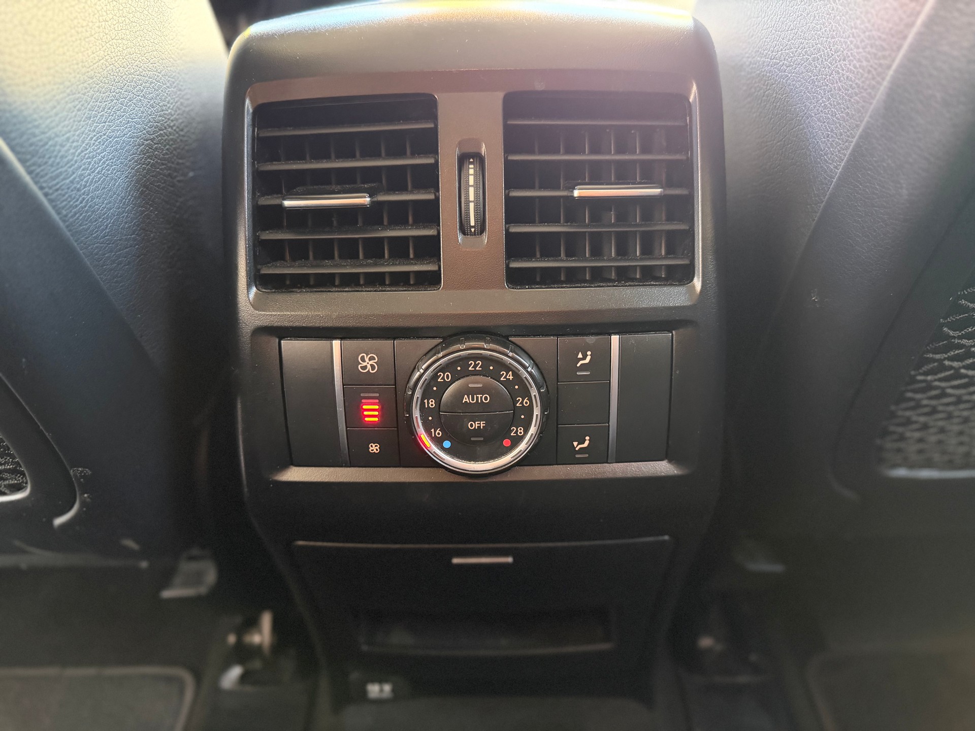 MERCEDES-BENZ ML 350 BlueTEC 4Matic 7G-Tronic-image-18