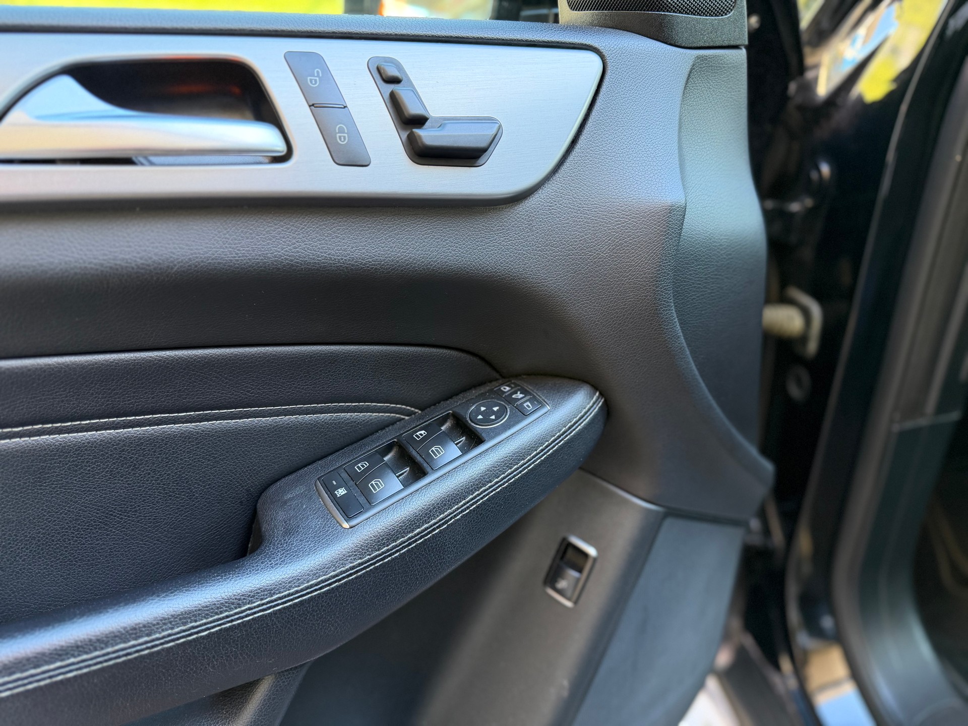 MERCEDES-BENZ ML 350 BlueTEC 4Matic 7G-Tronic-image-15