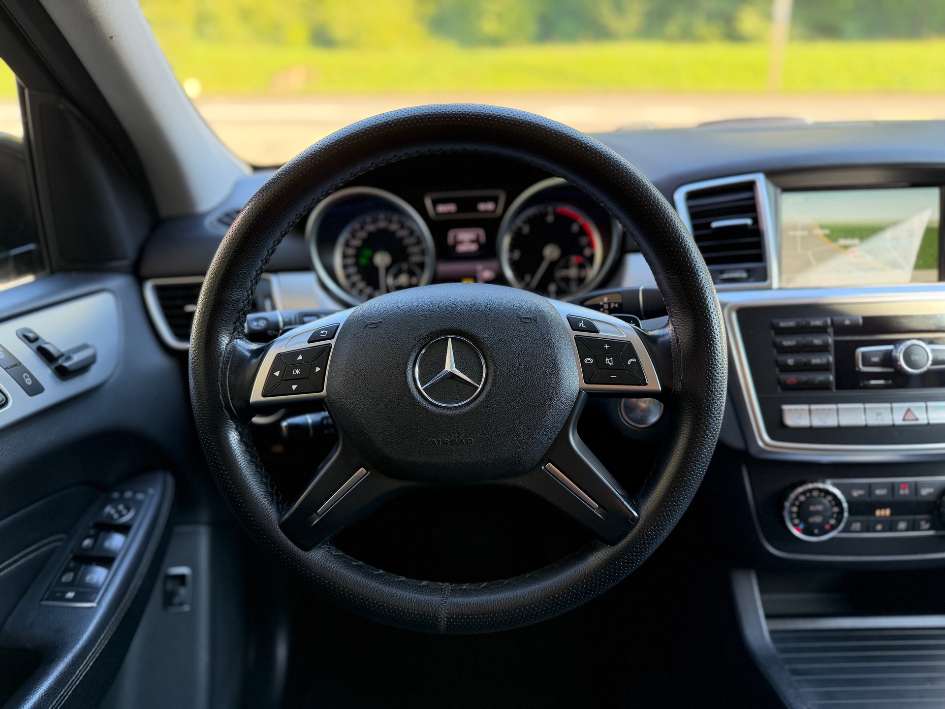 MERCEDES-BENZ ML 350 BlueTEC 4Matic 7G-Tronic-image-8