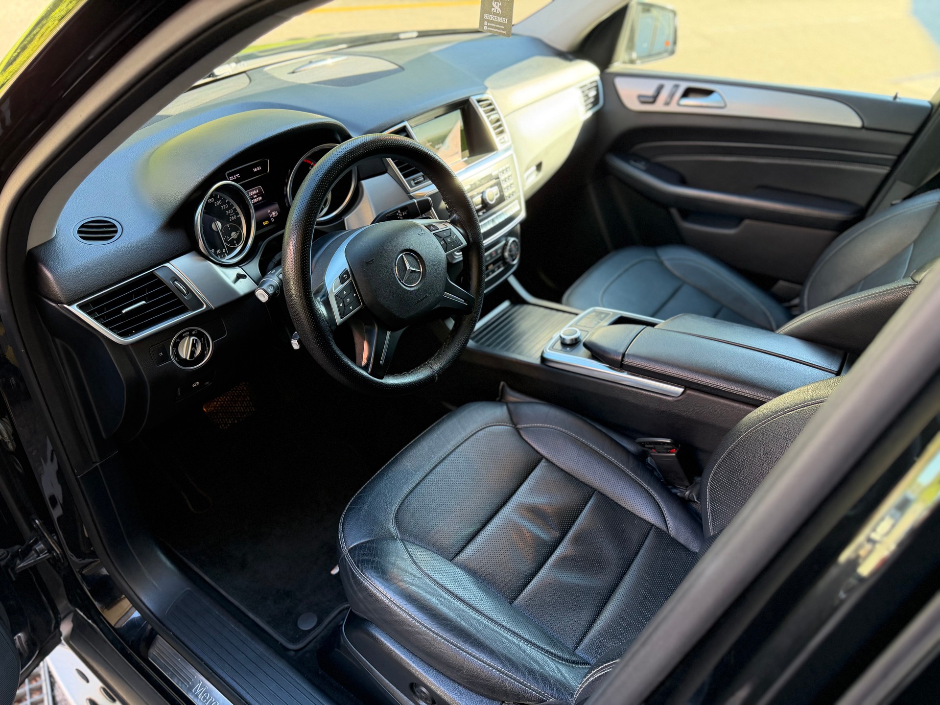 MERCEDES-BENZ ML 350 BlueTEC 4Matic 7G-Tronic-image-5
