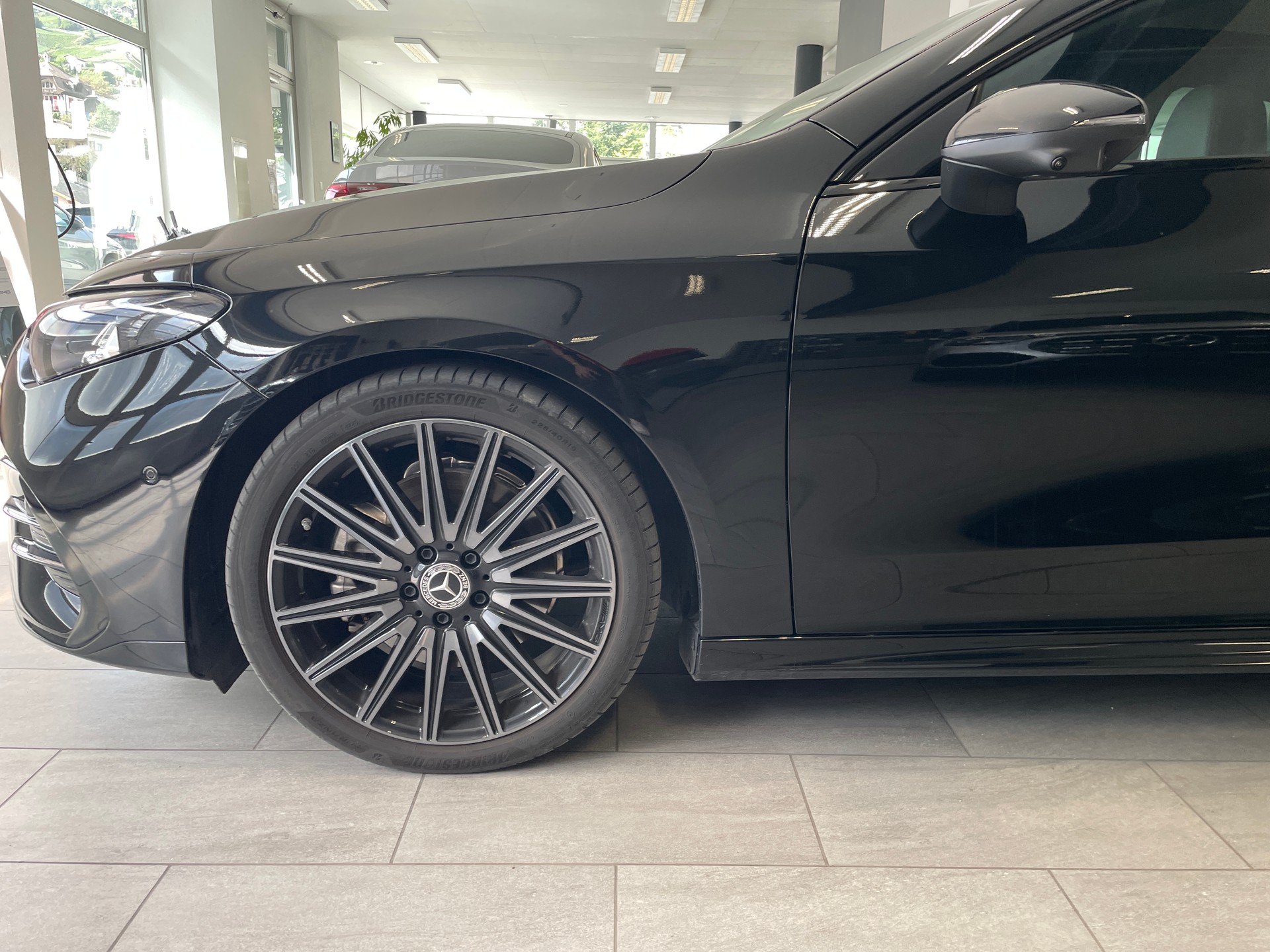 MERCEDES-BENZ CLA 220 8G-DCT 4Matic AMG Line-image-4