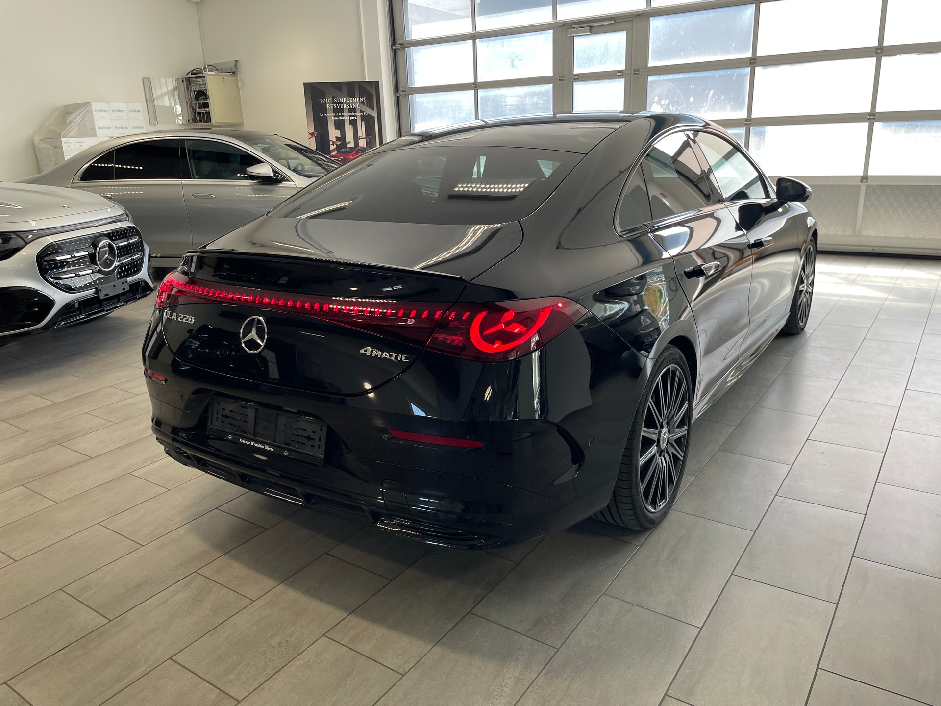 MERCEDES-BENZ CLA 220 8G-DCT 4Matic AMG Line-image-6