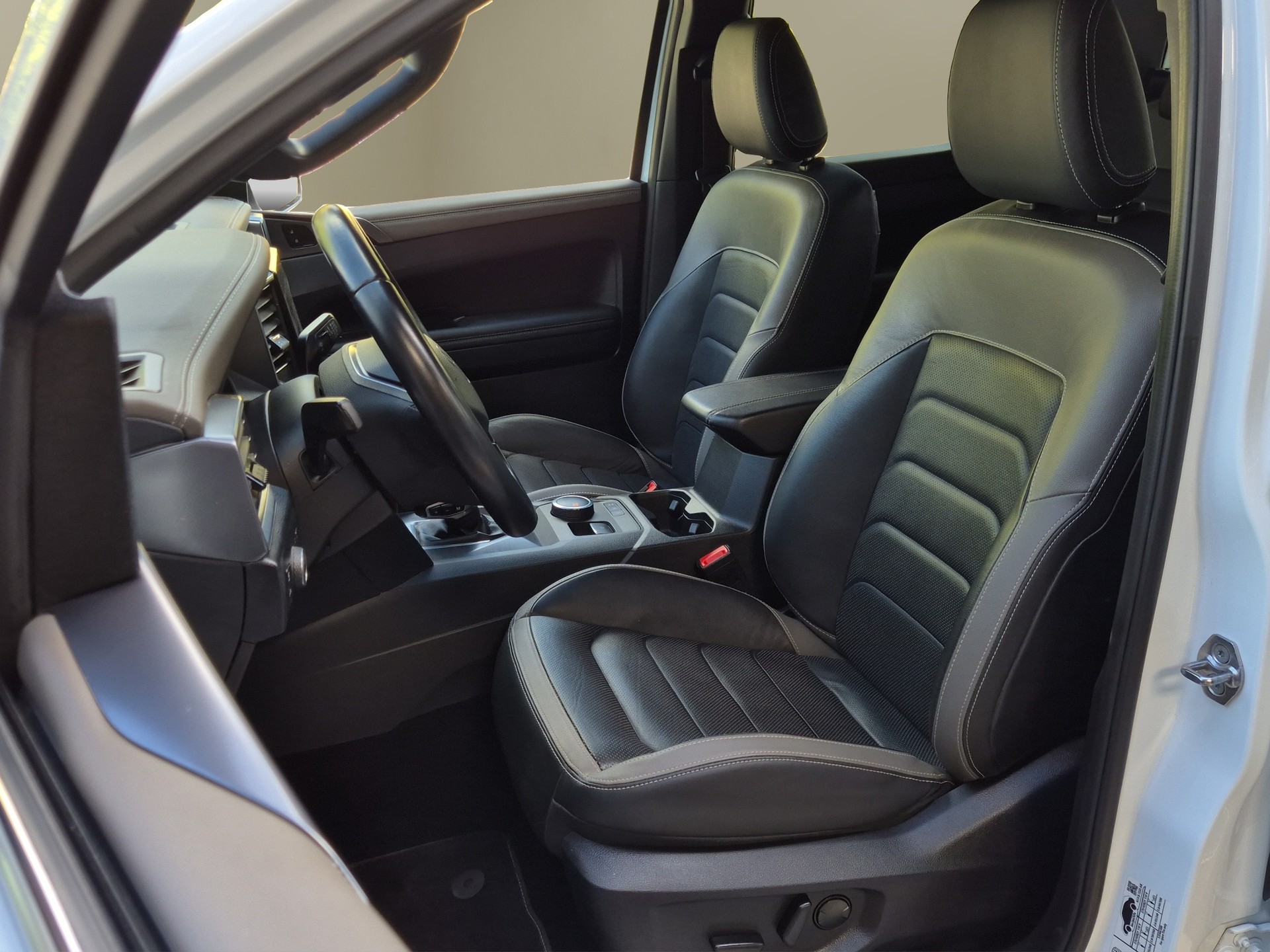 VW Amarok 3.0TDI Aventura Winter 1-image-8