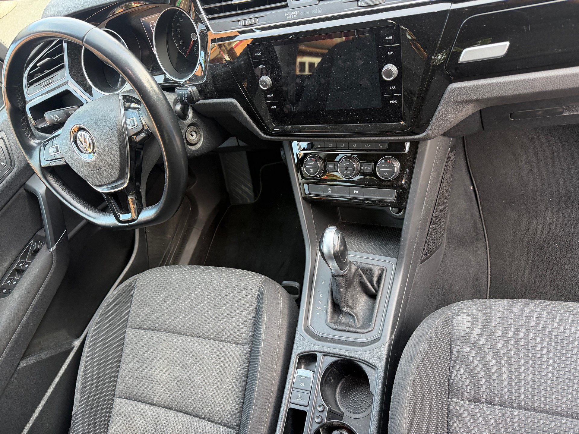 VW Touran 2.0 TDI BlueMotion Technology Comfortline DSG-image-7