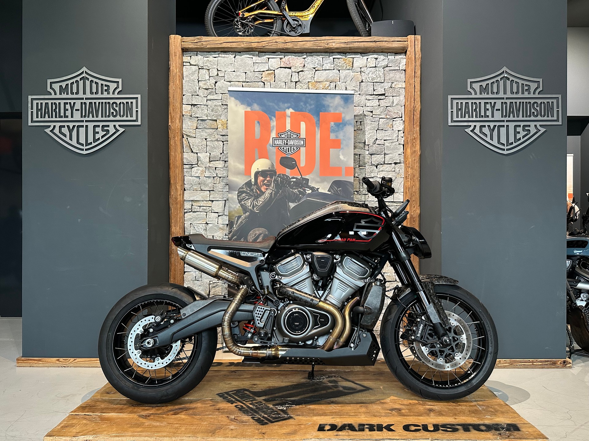 HARLEY-DAVIDSON RA Pan America 1250 Special