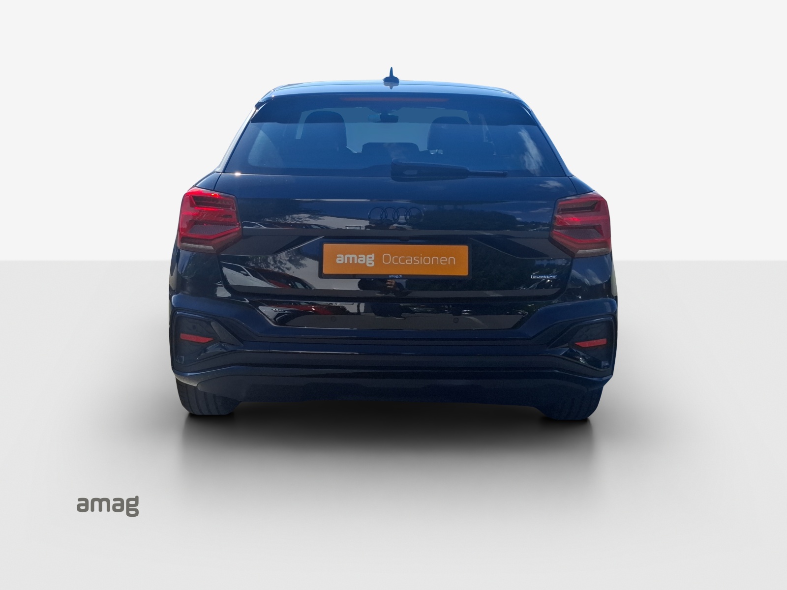 AUDI Q2 40 TFSI S line quattro S-tronic-image-3