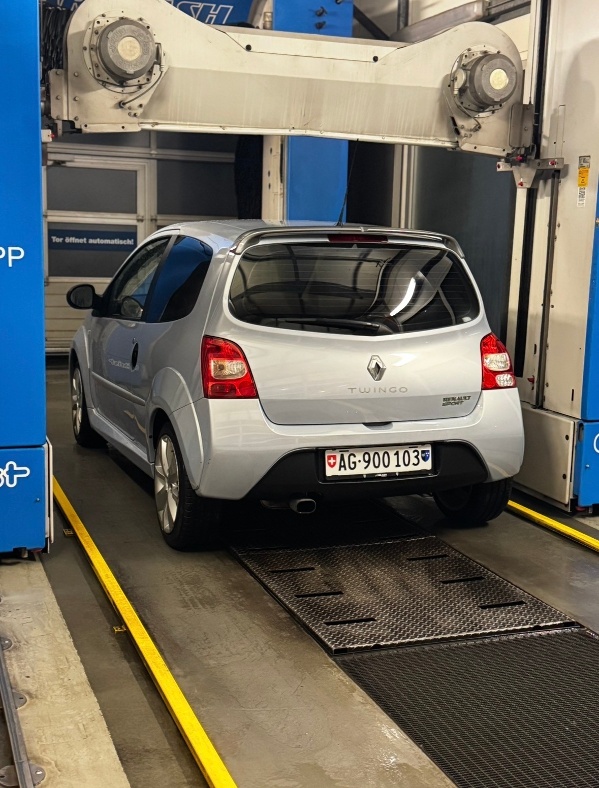 RENAULT Twingo 1.6 16V RS (Sport)-image-7