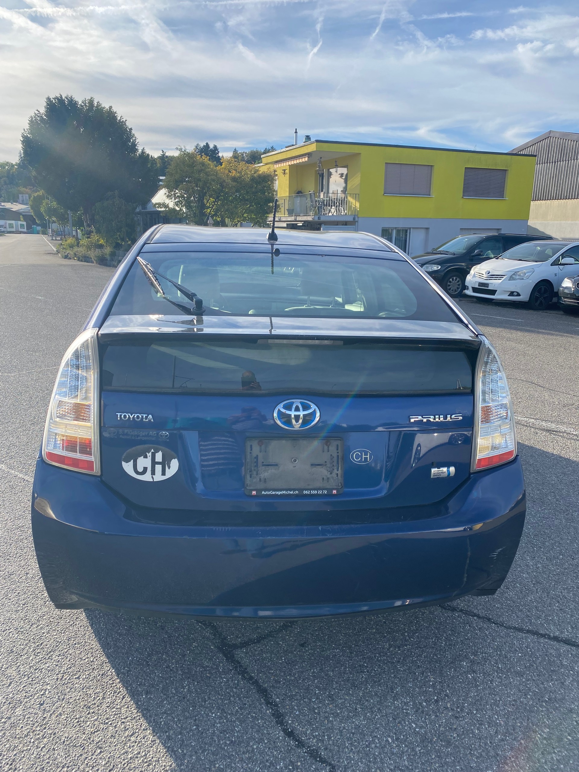 TOYOTA Prius 1.8 16V HSD Sol-image-3