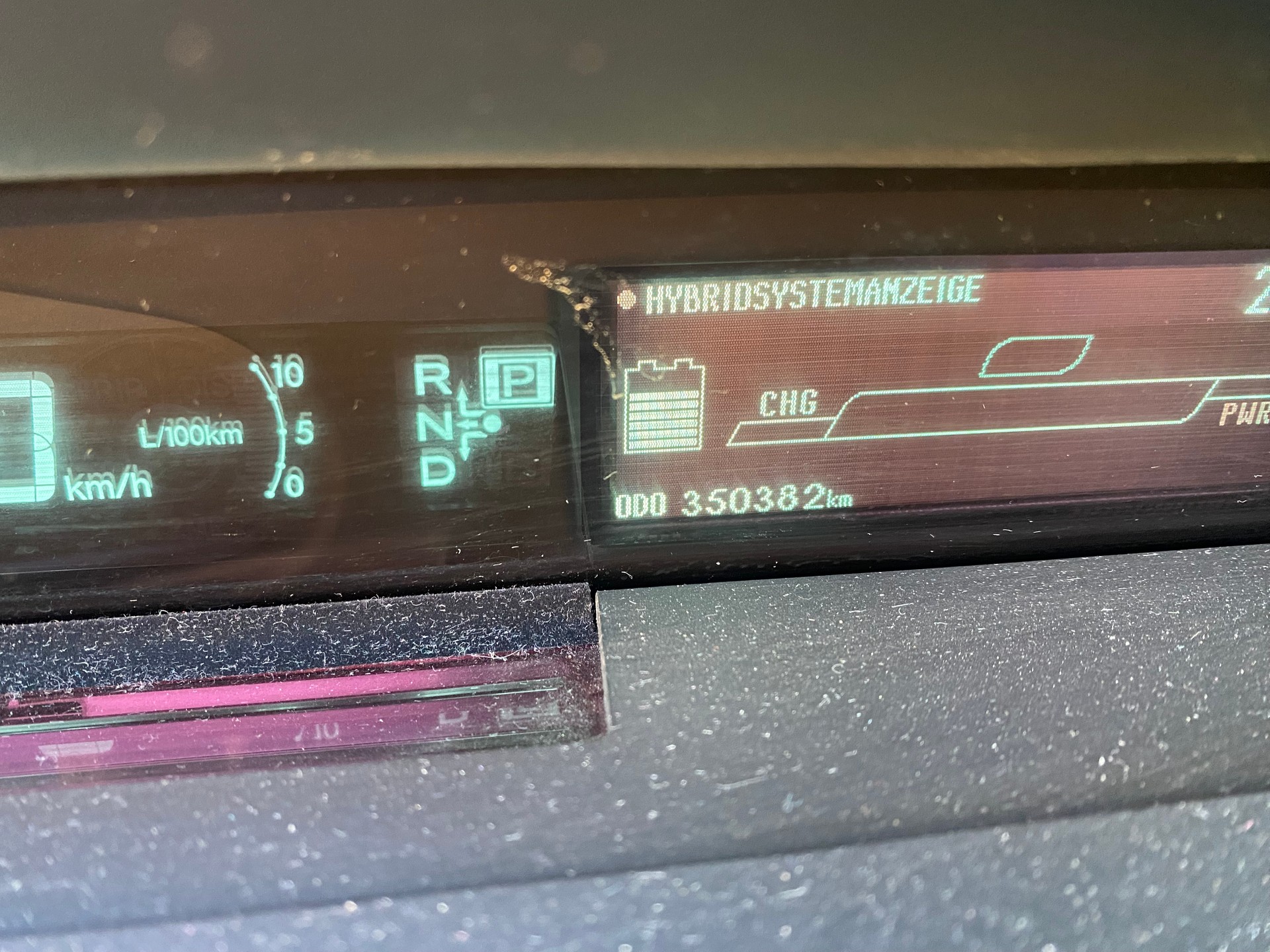 TOYOTA Prius 1.8 16V HSD Sol-image-6