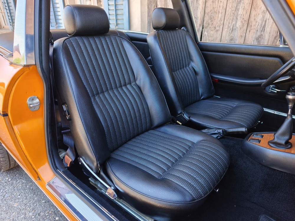 TRIUMPH Stag-image-8