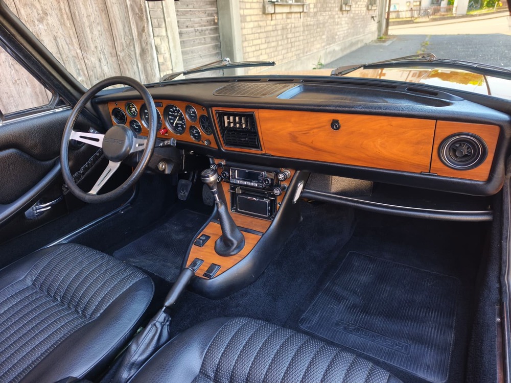 TRIUMPH Stag-image-12