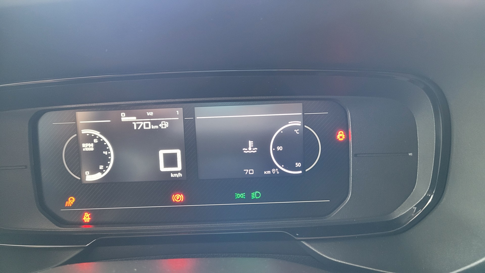 CITROEN Berlingo Van 1.2 Pure Tech 110 s/s Swiss Edition-image-10