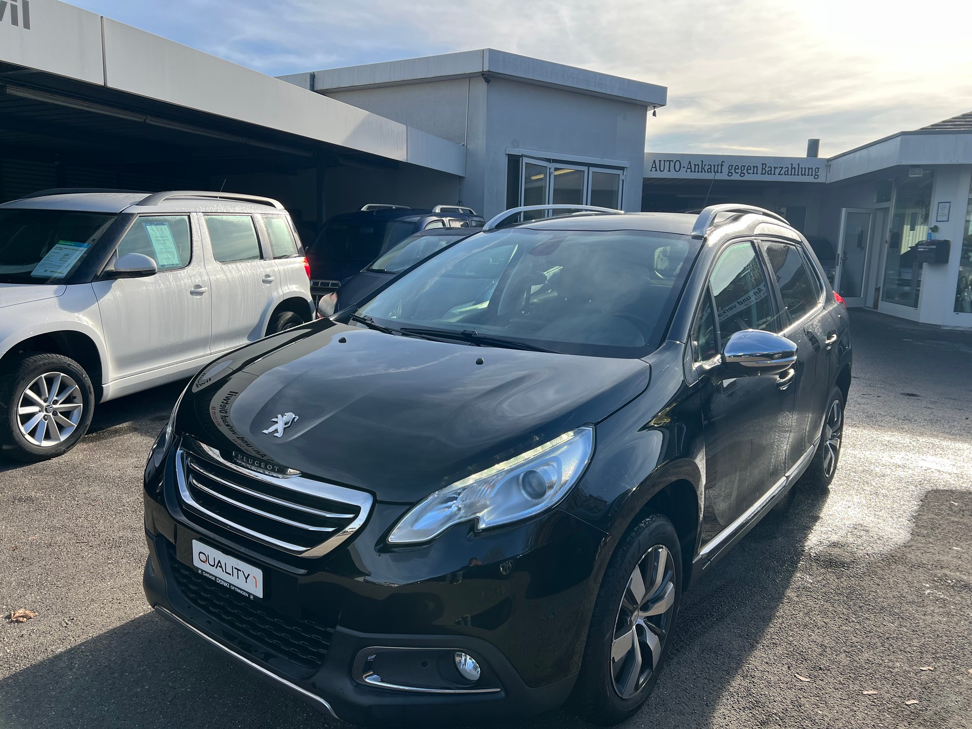 PEUGEOT 2008 1.6 BlueHDi Allure