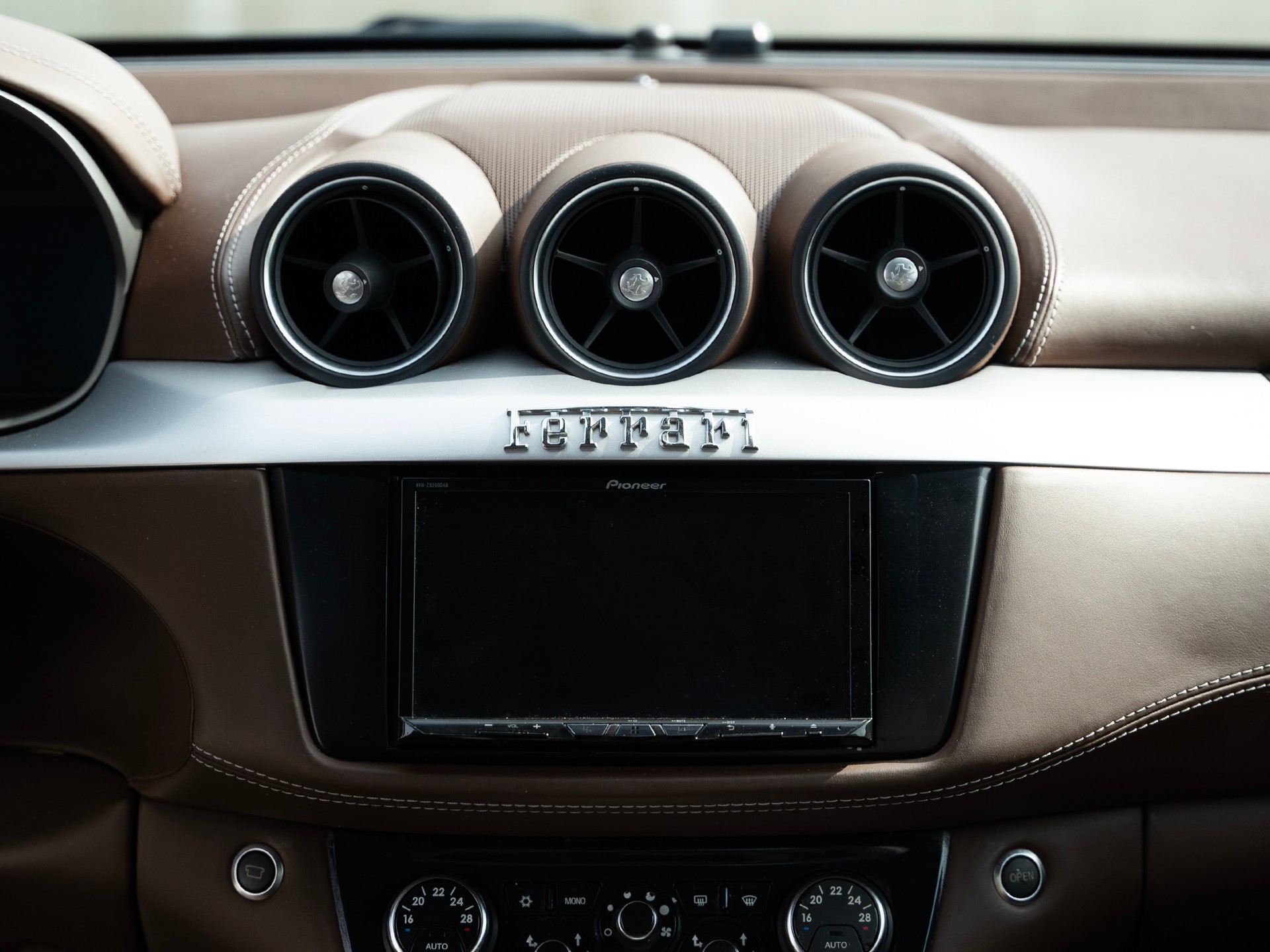 FERRARI FF 6.3-image-9