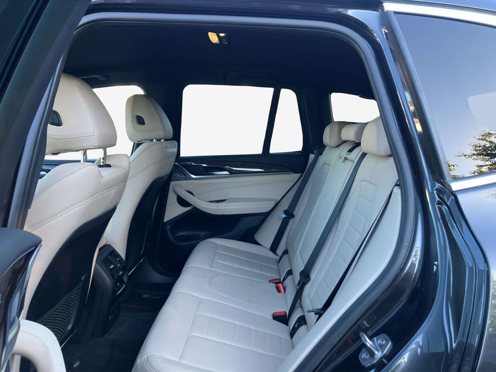 BMW X3 xDrive 20d Individual M Sport Steptronic-image-11