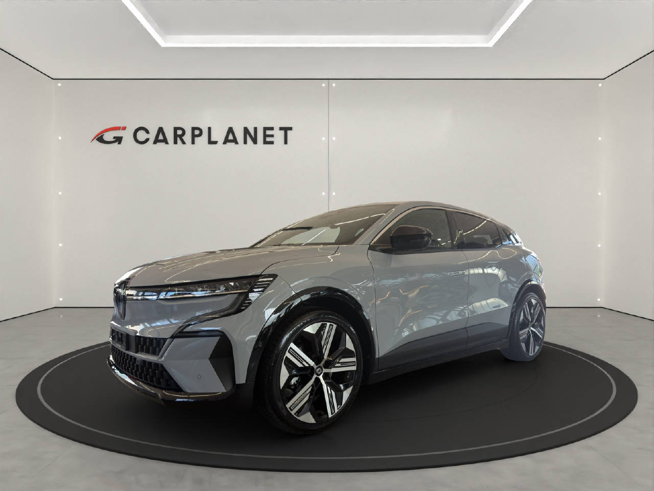 RENAULT Mégane E-Tech iconic-image-0