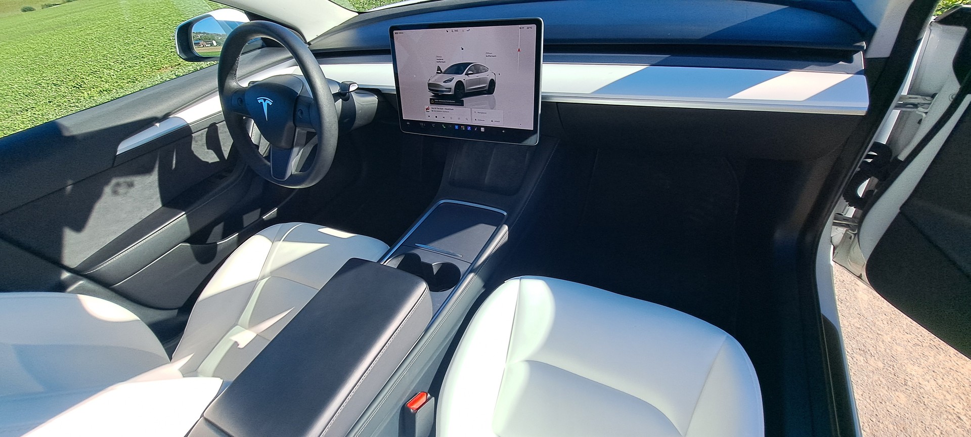 TESLA Long Range D-image-5