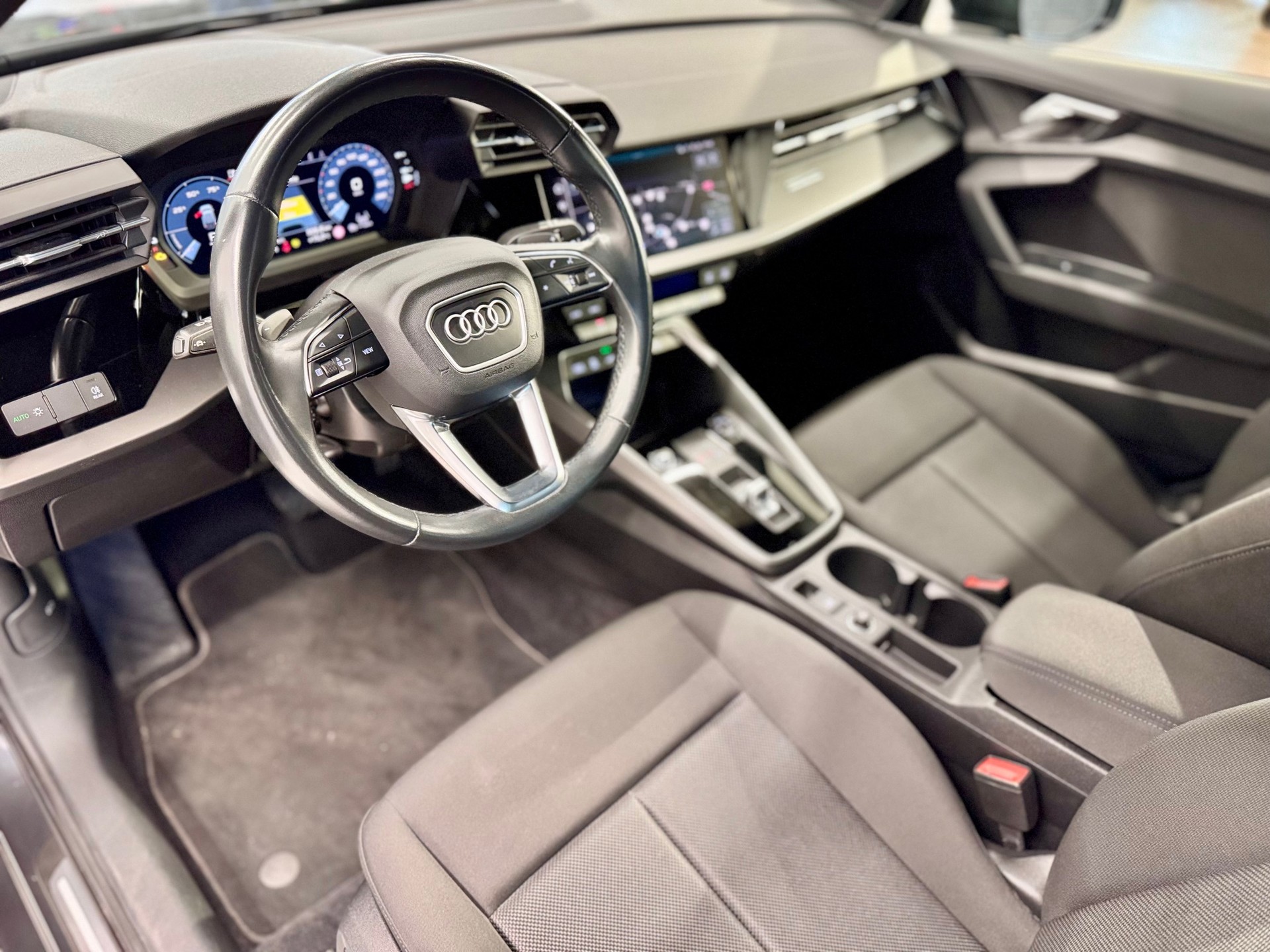 AUDI A3 Sportback 40 TFSI e advanced Attraction S-tronic-image-12