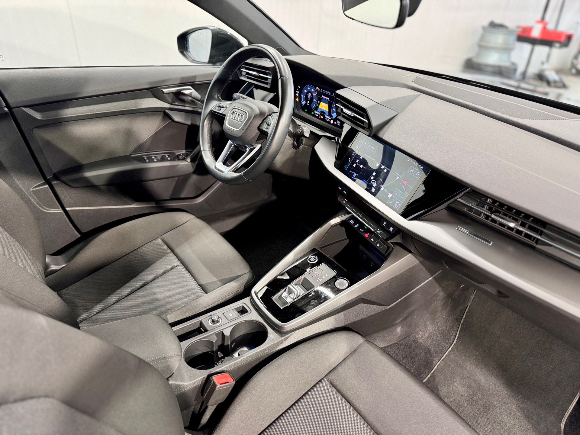 AUDI A3 Sportback 40 TFSI e advanced Attraction S-tronic-image-9
