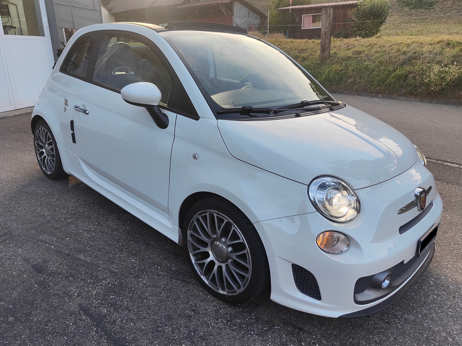 FIAT Abarth 1.4 T-Jet 160 Turismo-image-2