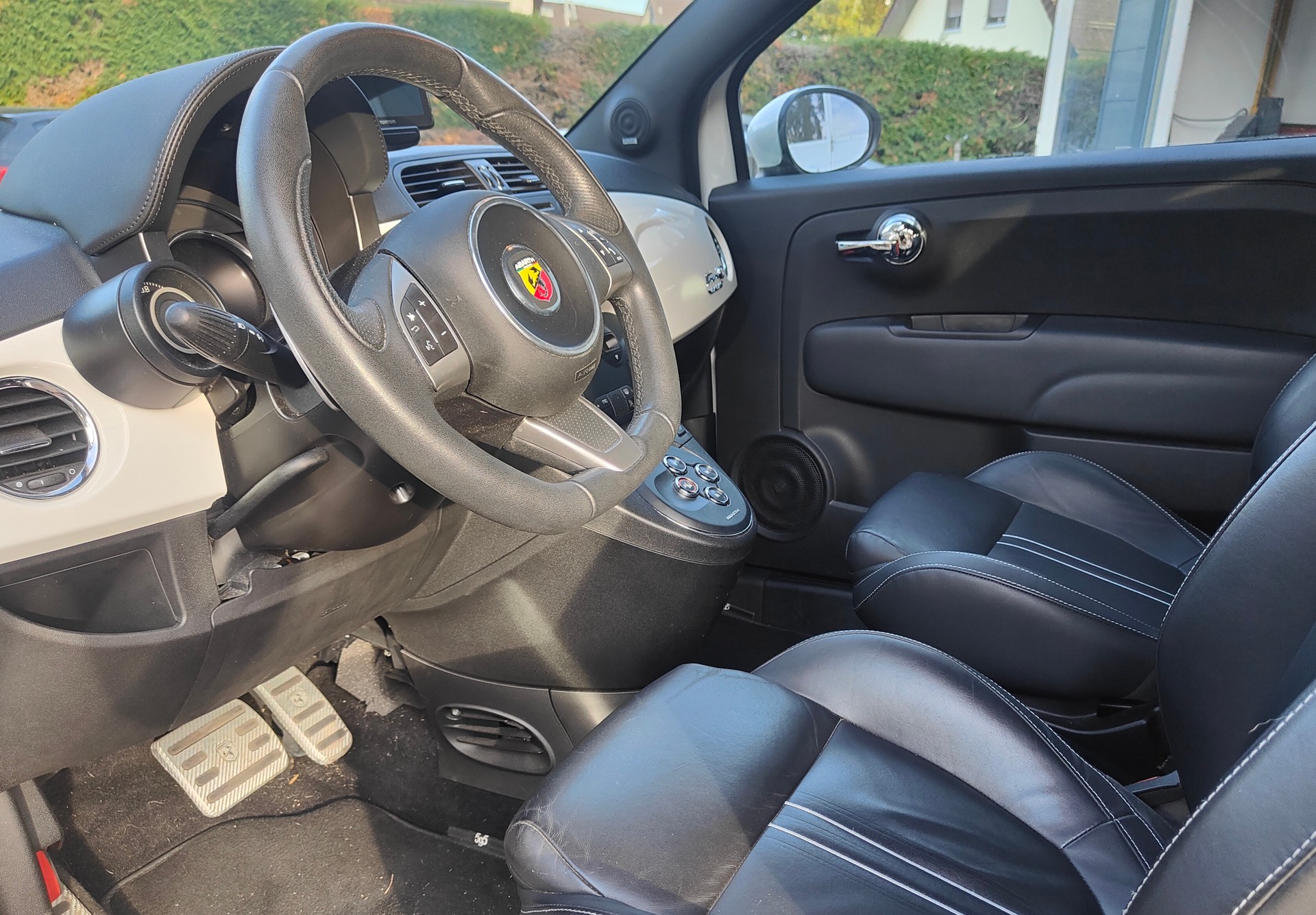 FIAT Abarth 1.4 T-Jet 160 Turismo-image-4