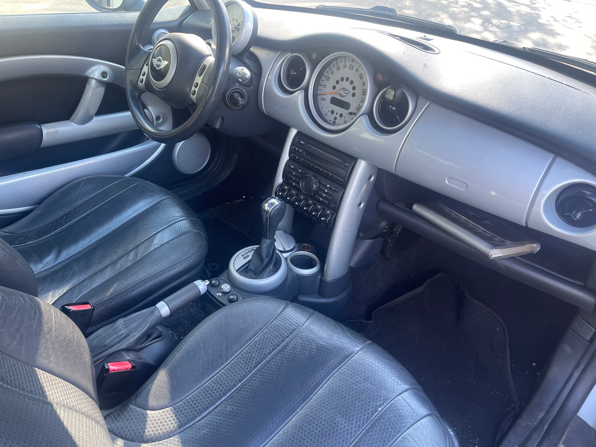 MINI Cooper-image-6