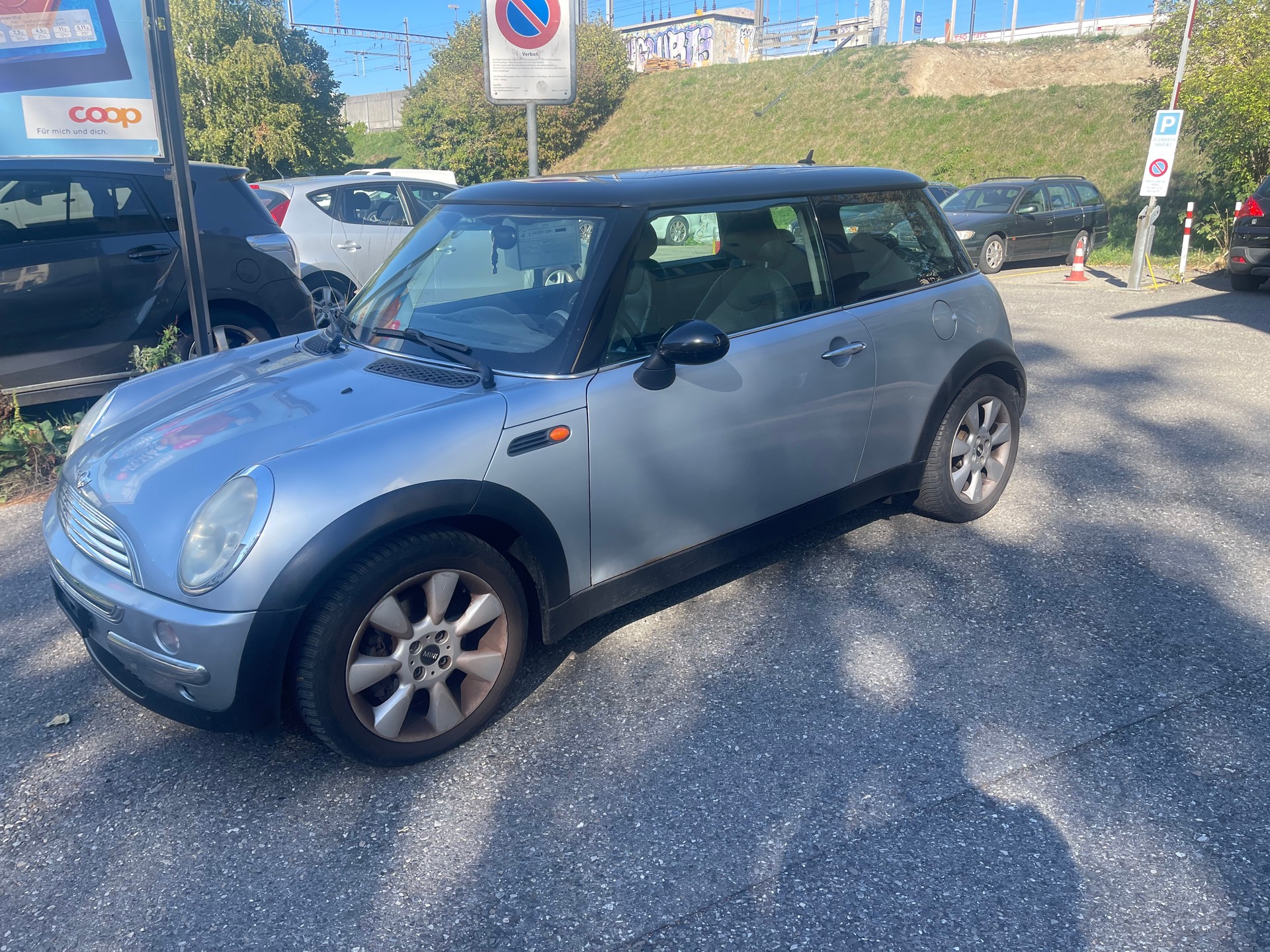 MINI Cooper-image-2