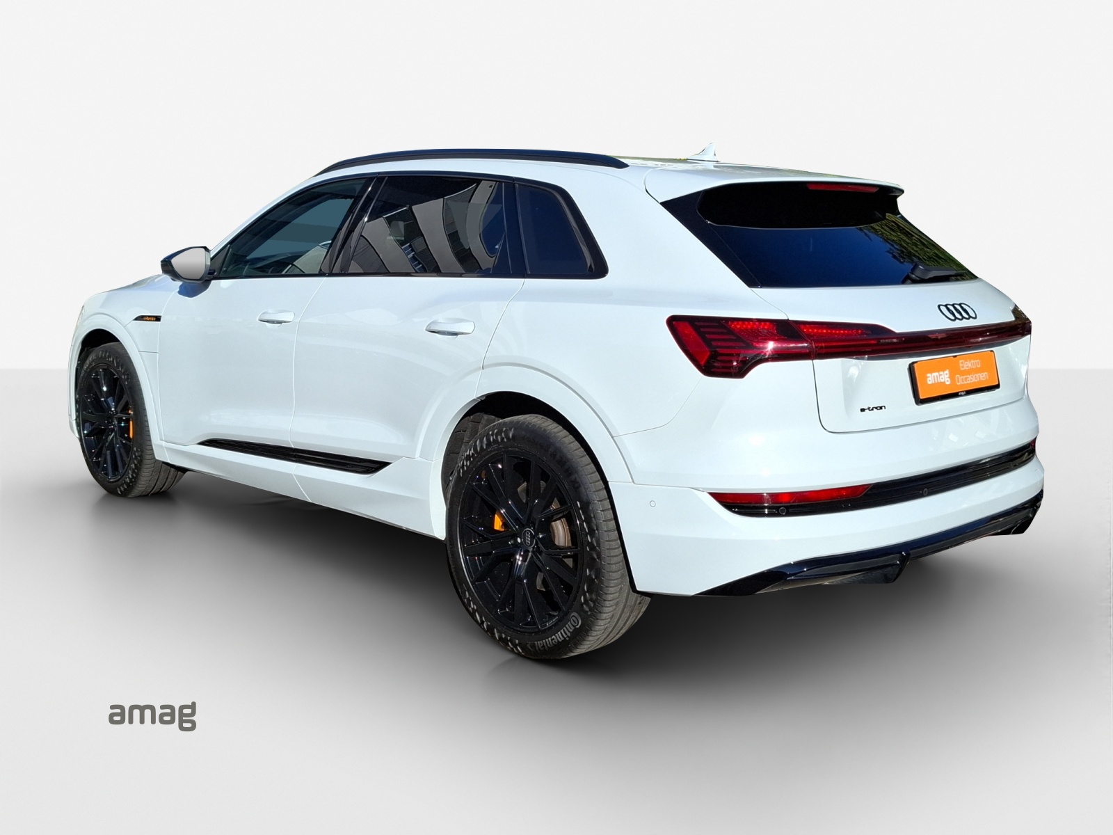 AUDI e-tron 55 S Line Black Edition quattro-image-2