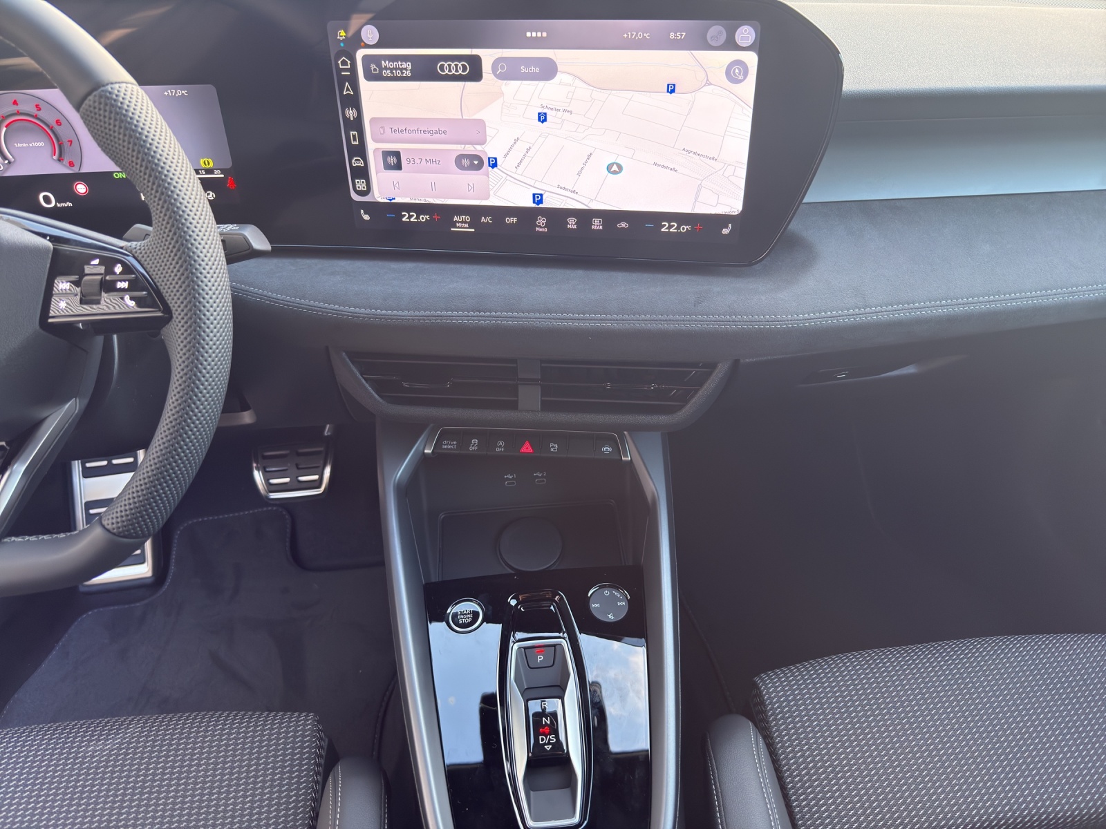 AUDI A3 Sportback TFSI 110 kW S line Attraction S tronic-image-10