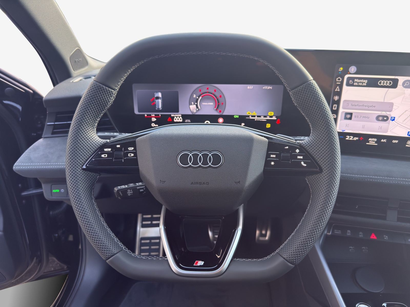 AUDI A3 Sportback TFSI 110 kW S line Attraction S tronic-image-9