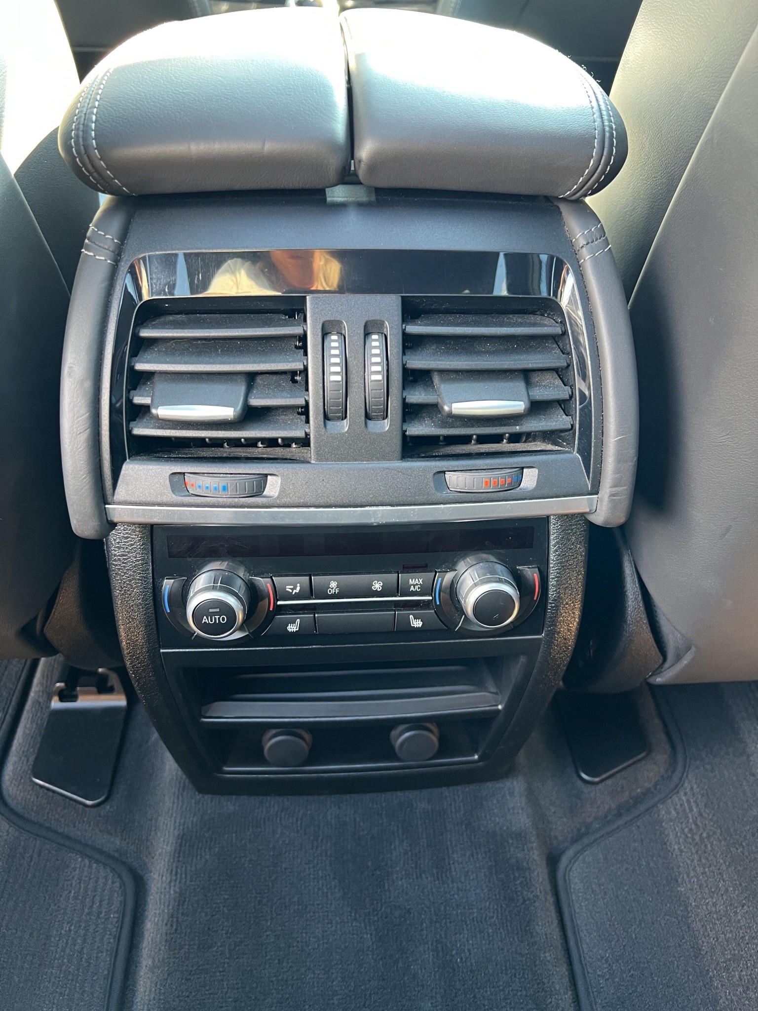BMW X5M-image-20