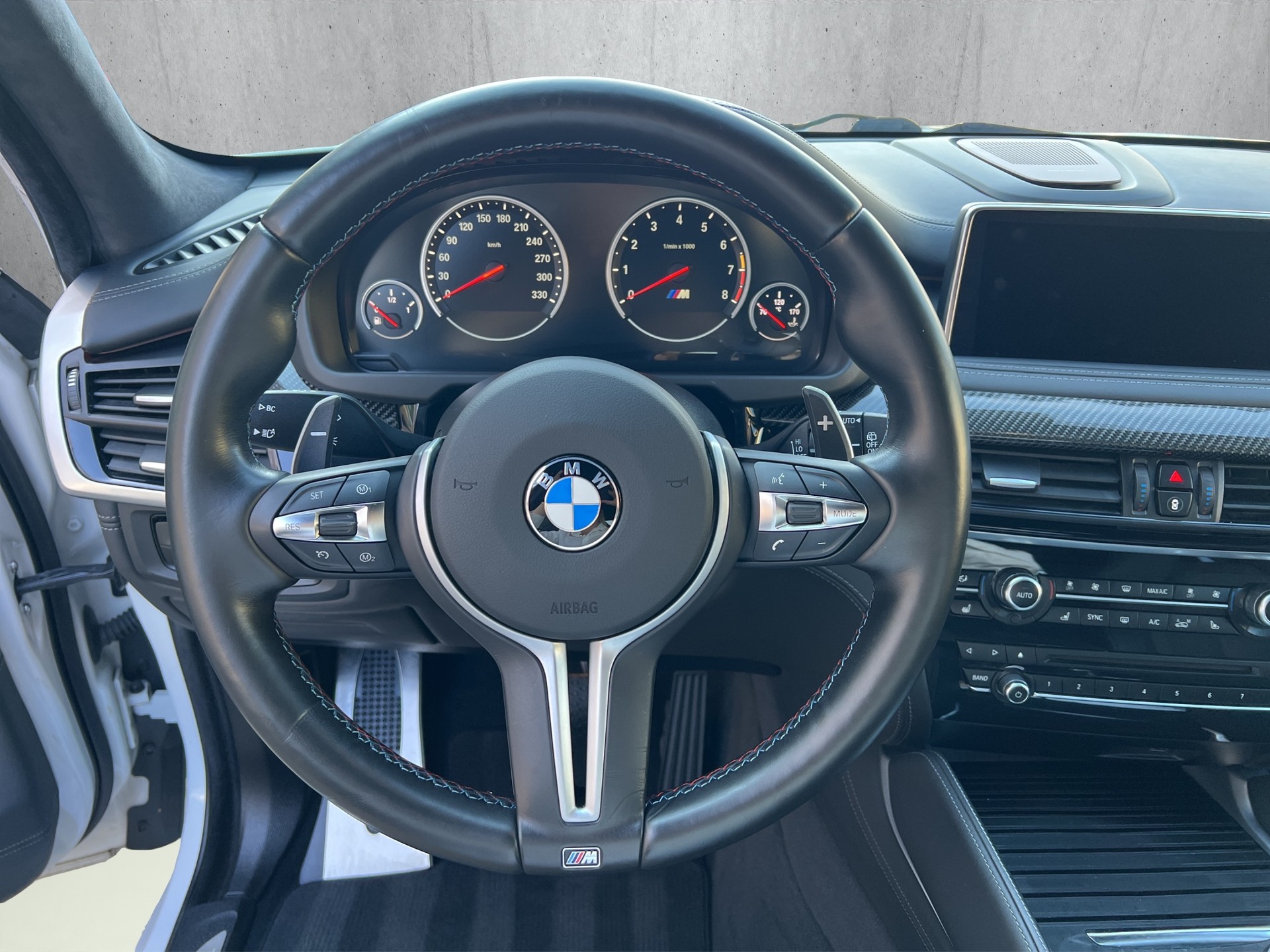 BMW X5M-image-11