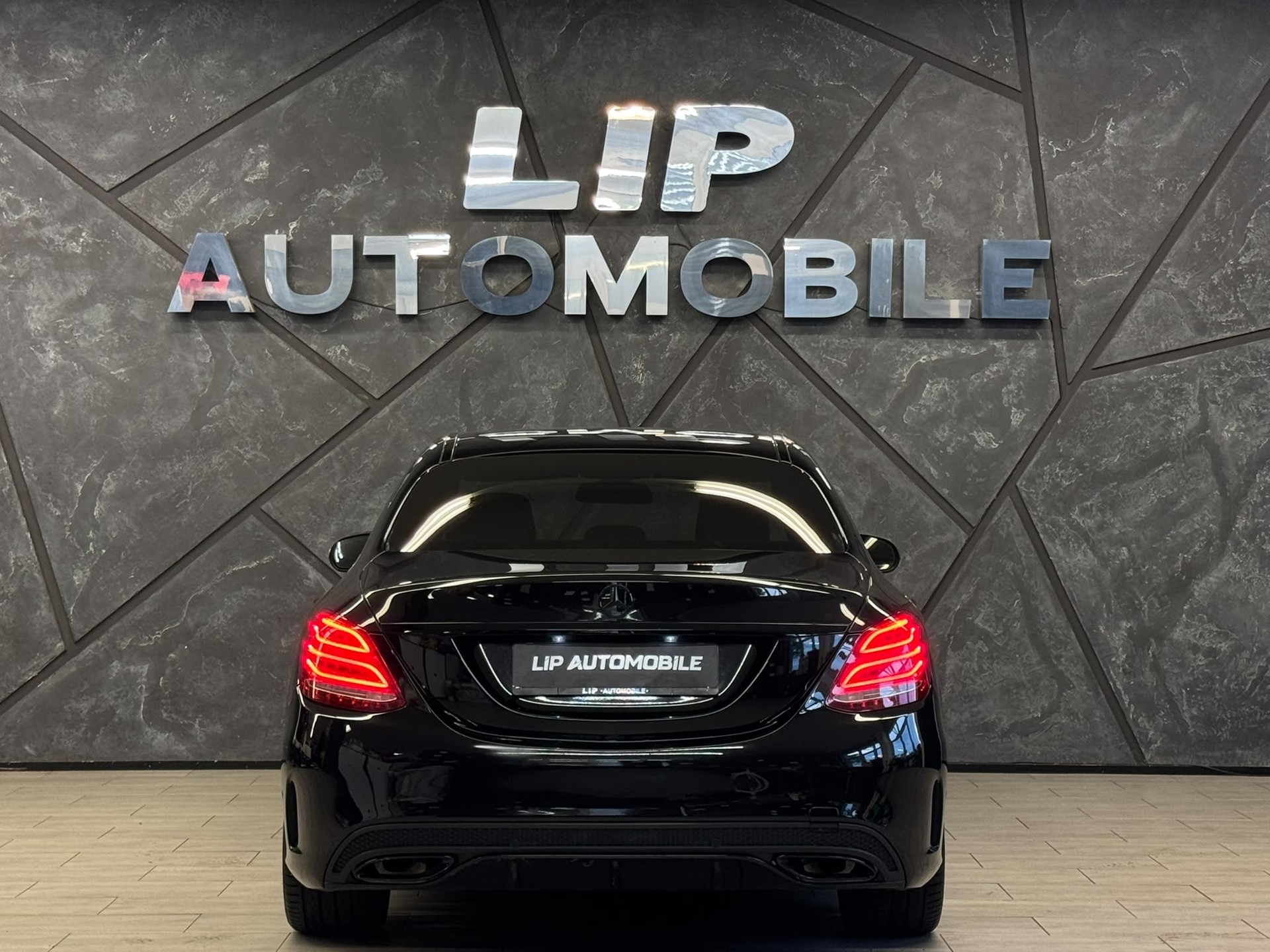 MERCEDES-BENZ C 250 AMG Line 7G-Tronic-image-5