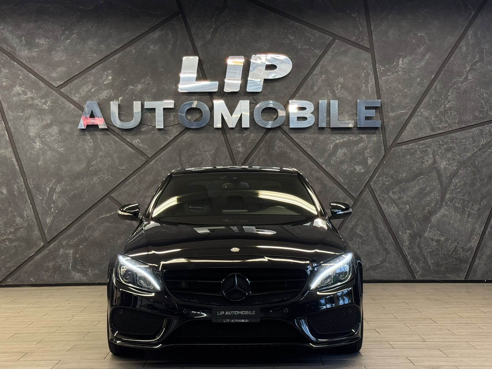 MERCEDES-BENZ C 250 AMG Line 7G-Tronic-image-1