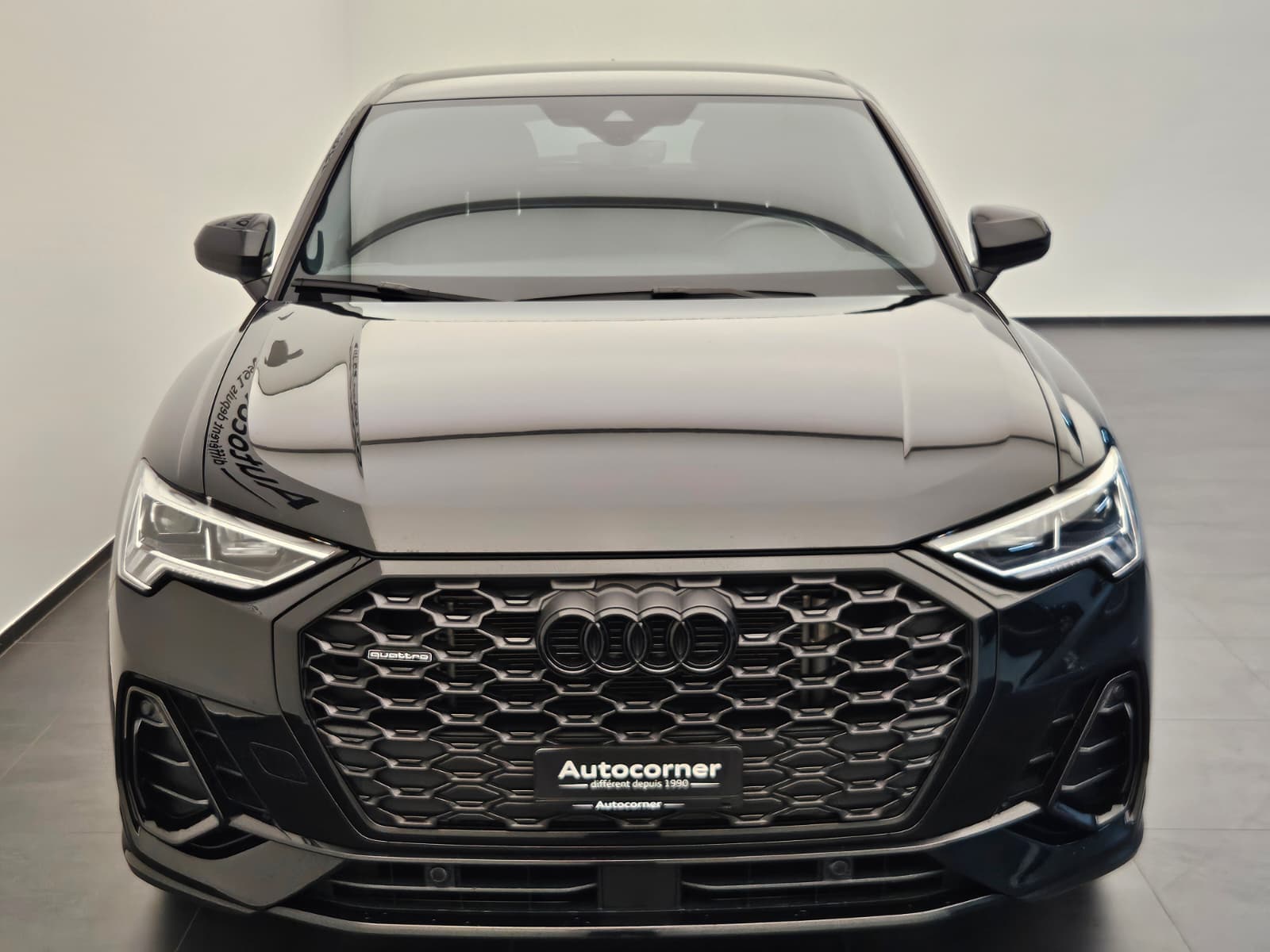 AUDI Q3 Sportback 45 TFSI S line quattro S-tronic-showroom-element-3