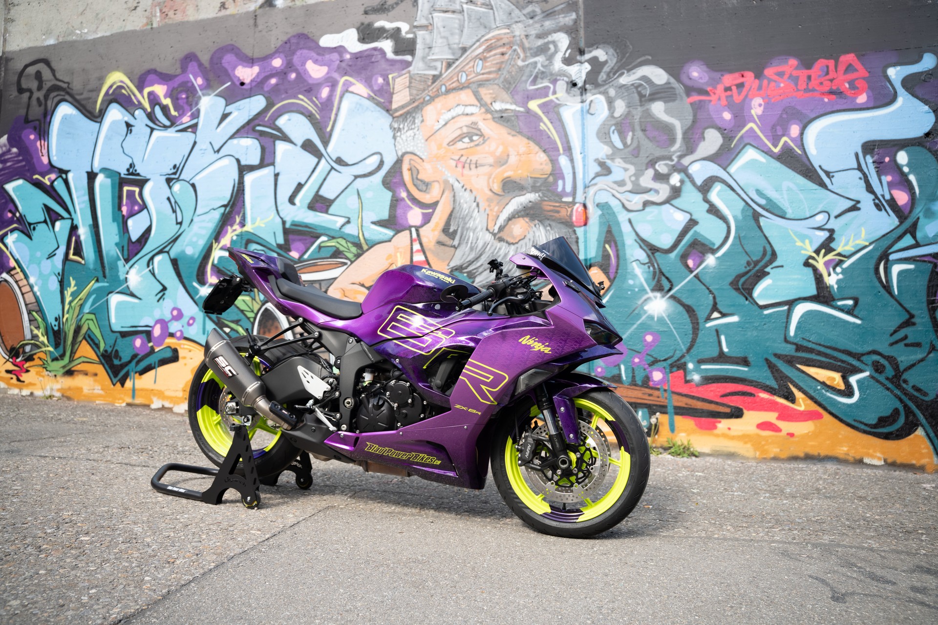 KAWASAKI NINJA ZX-6R Unikat-showroom-element-3