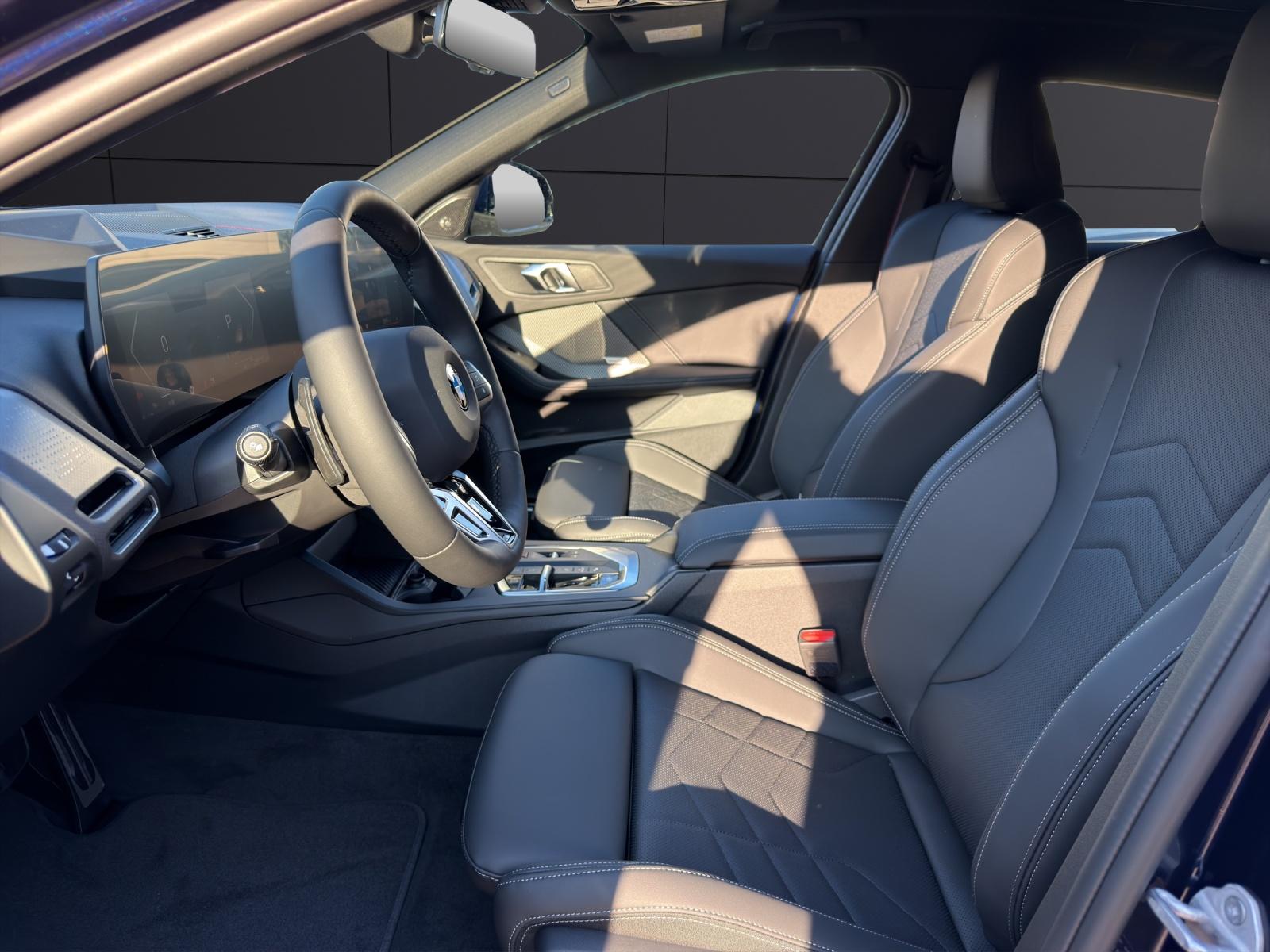 BMW 1er Reihe F70 123 xDrive-image-1