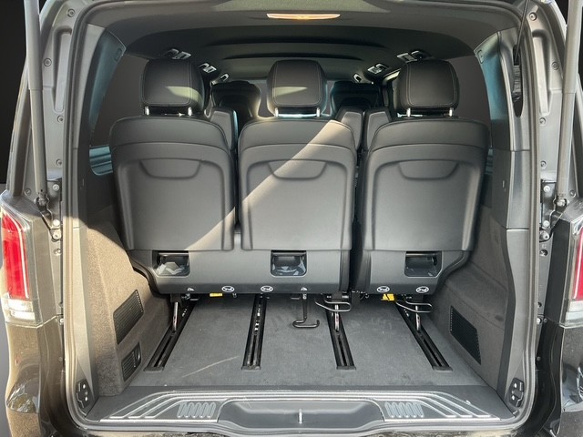 MERCEDES-BENZ V 300 d extralang 4Matic Exclusive 9G-Tronic-image-9