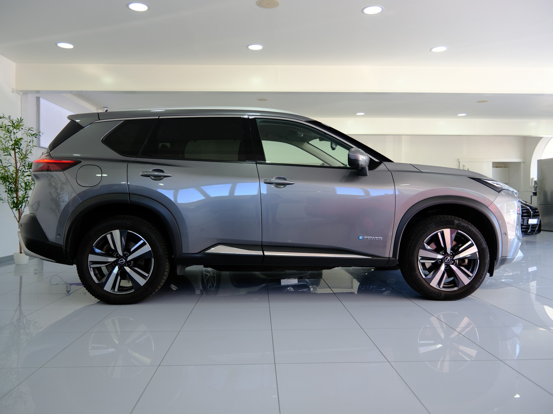 NISSAN X-Trail 1.5 VC-T e-Power 4WD 7 Sitze Tekna-image-9