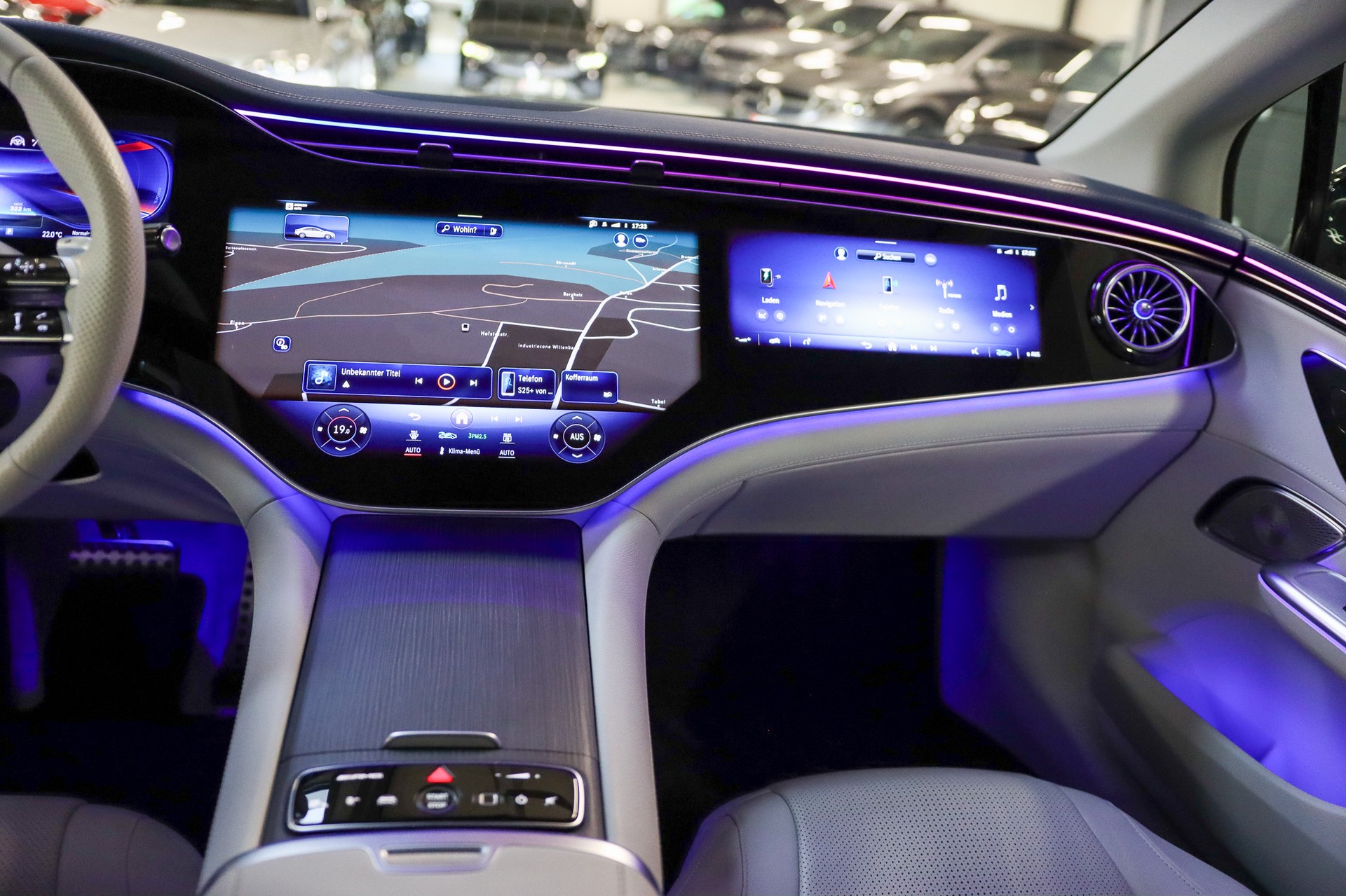 MERCEDES-BENZ EQE 43 AMG 4 Matic-image-11