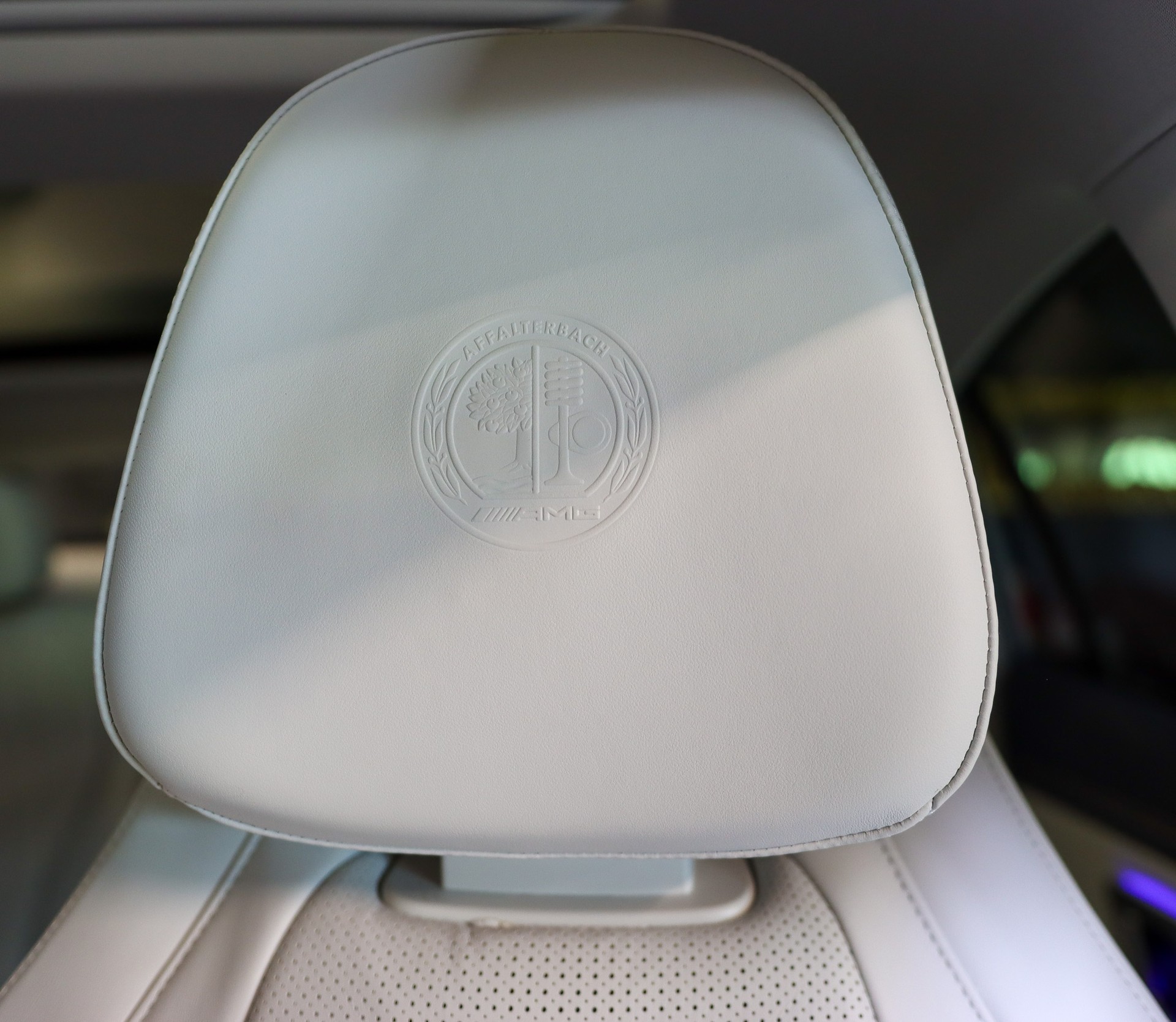 MERCEDES-BENZ EQE 43 AMG 4 Matic Executive Edition-image-20