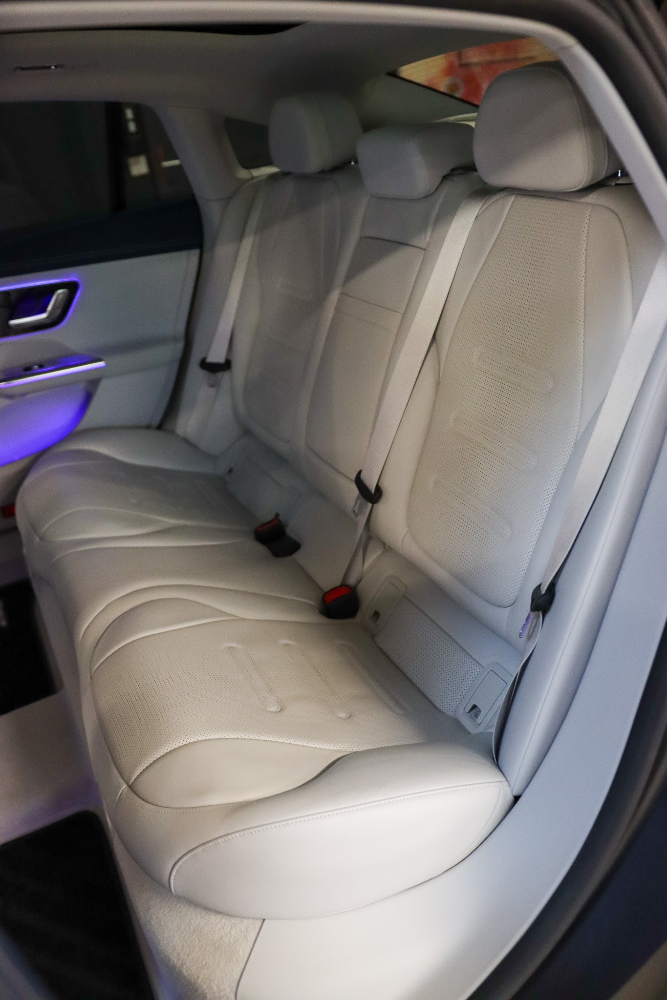 MERCEDES-BENZ EQE 43 AMG 4 Matic-image-14