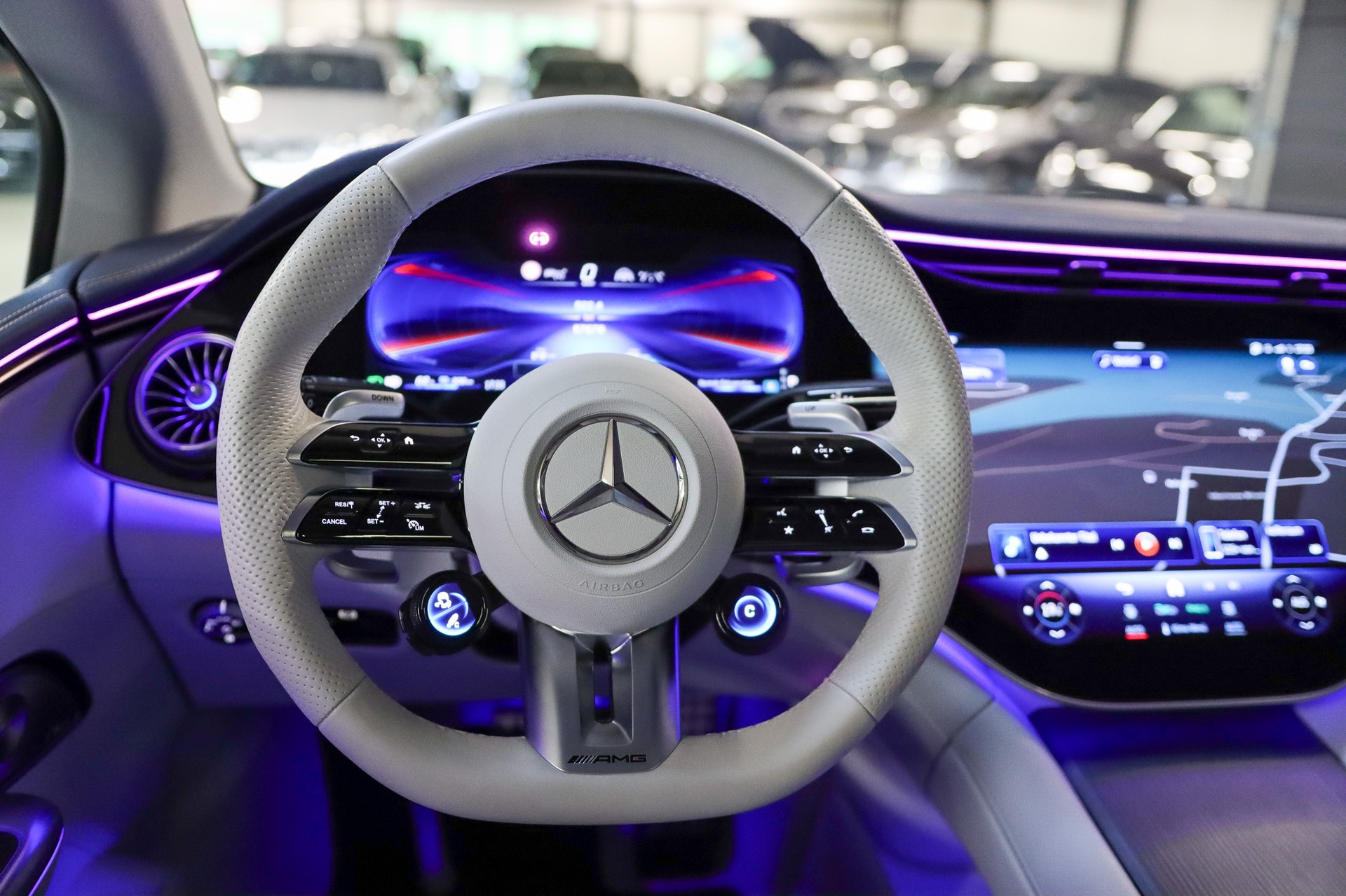 MERCEDES-BENZ EQE 43 AMG 4 Matic-image-10